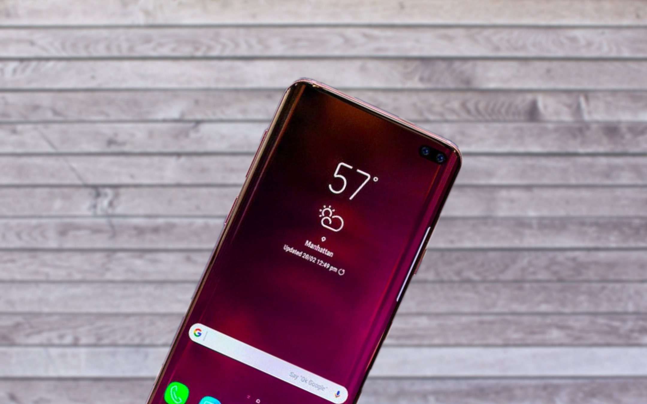 Galaxy S10+: vetro protettivo conferma il display