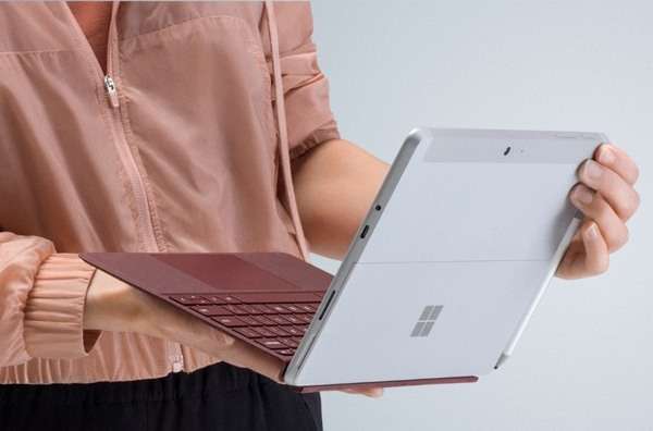 Microsoft Surface Go