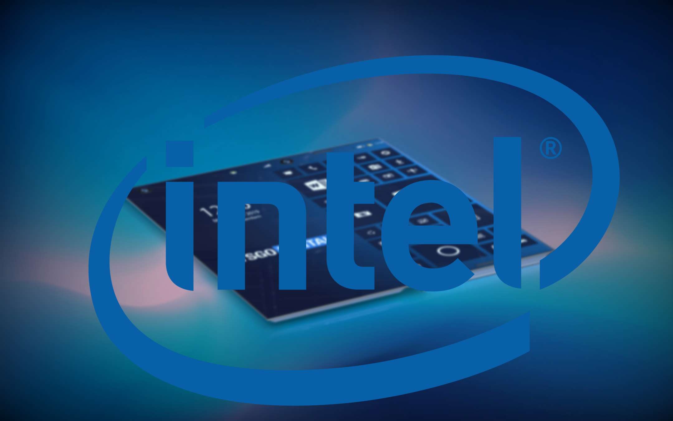 Intel brevetta smartphone a 3 display con Windows