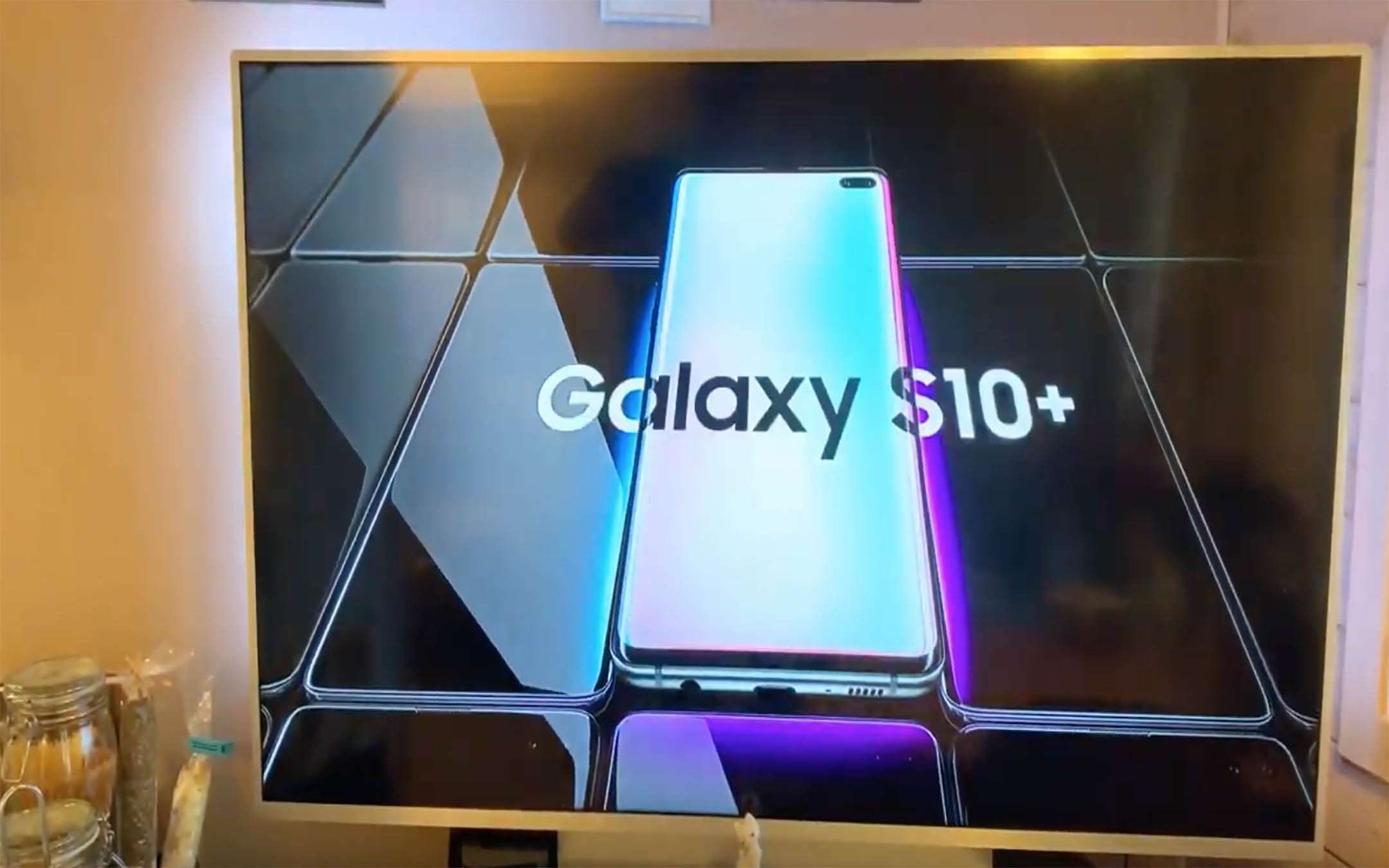 Samsung Galaxy S10 nello spot televisivo ufficiale