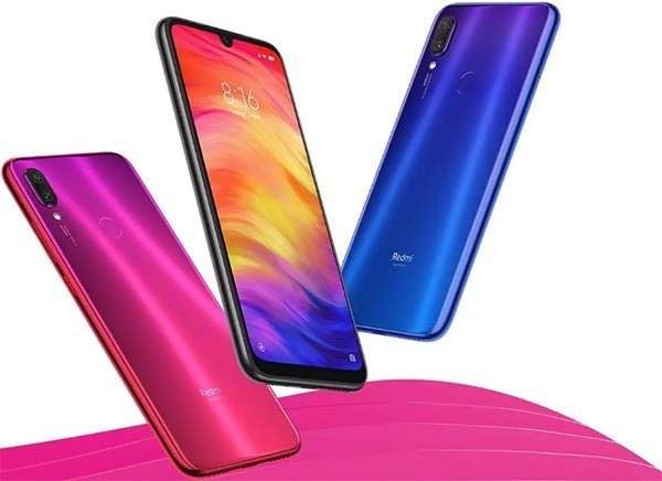 Le tre colorazioni di Redmi Note 7: Nebula Red, Space Black e Neptune Blue