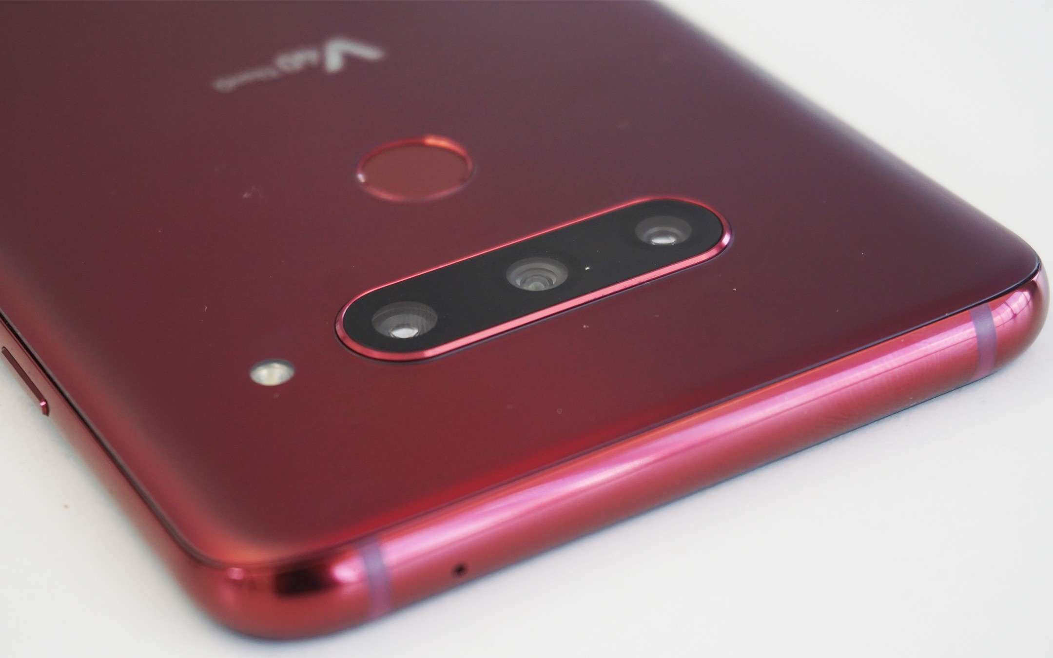 LG V40 ThinQ: DxOMArk non premia la fotocamera