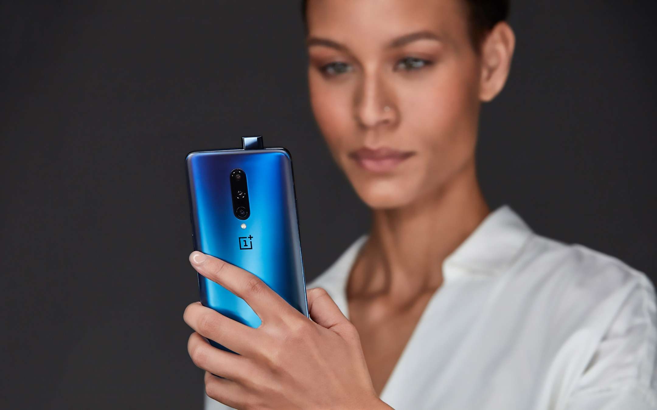 OnePlus 7Pro 5G: arriva Android 10 e Oxygen 10.0.4