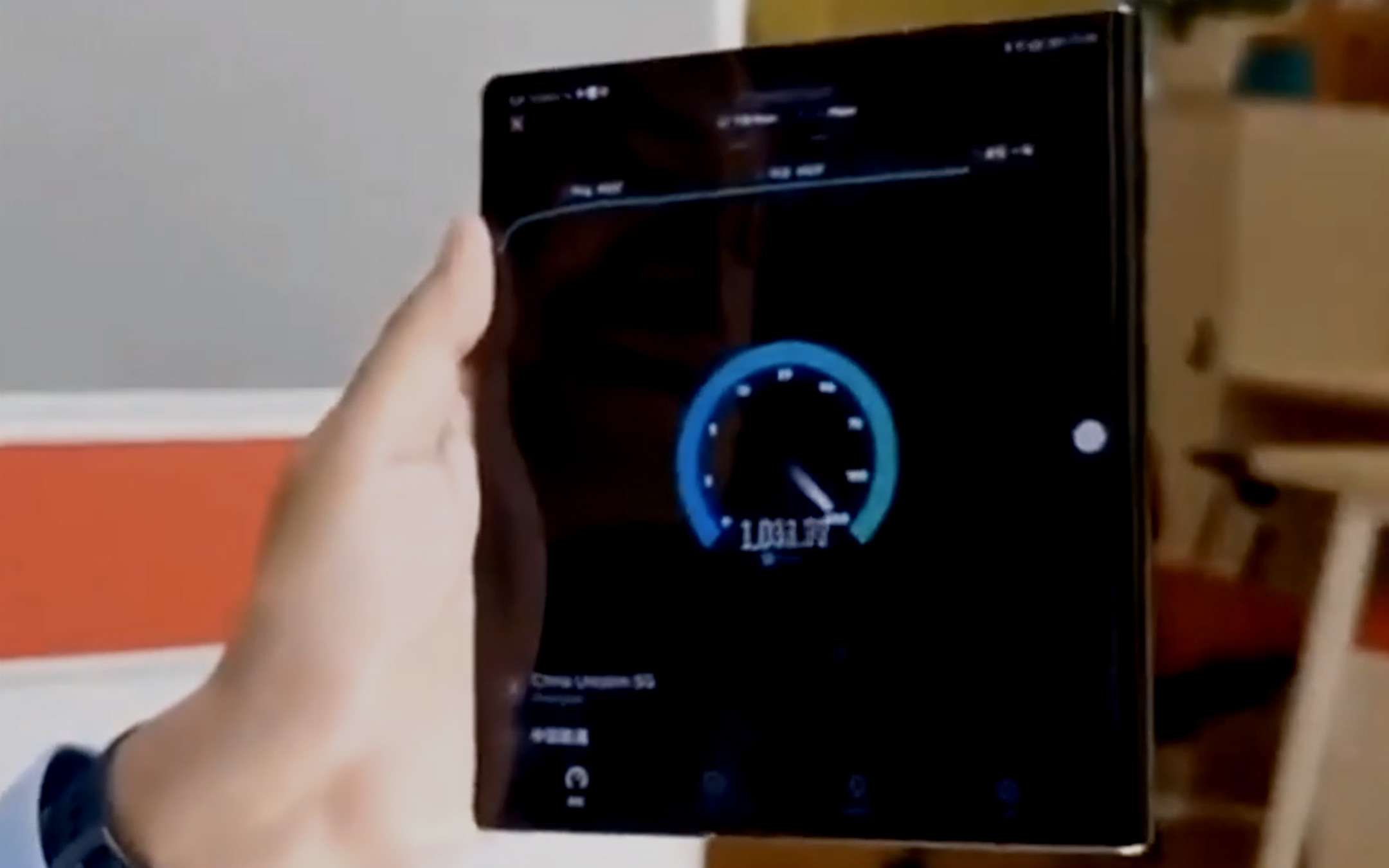 Huawei Mate X: video test velocità 5G, oltre 1Gbps