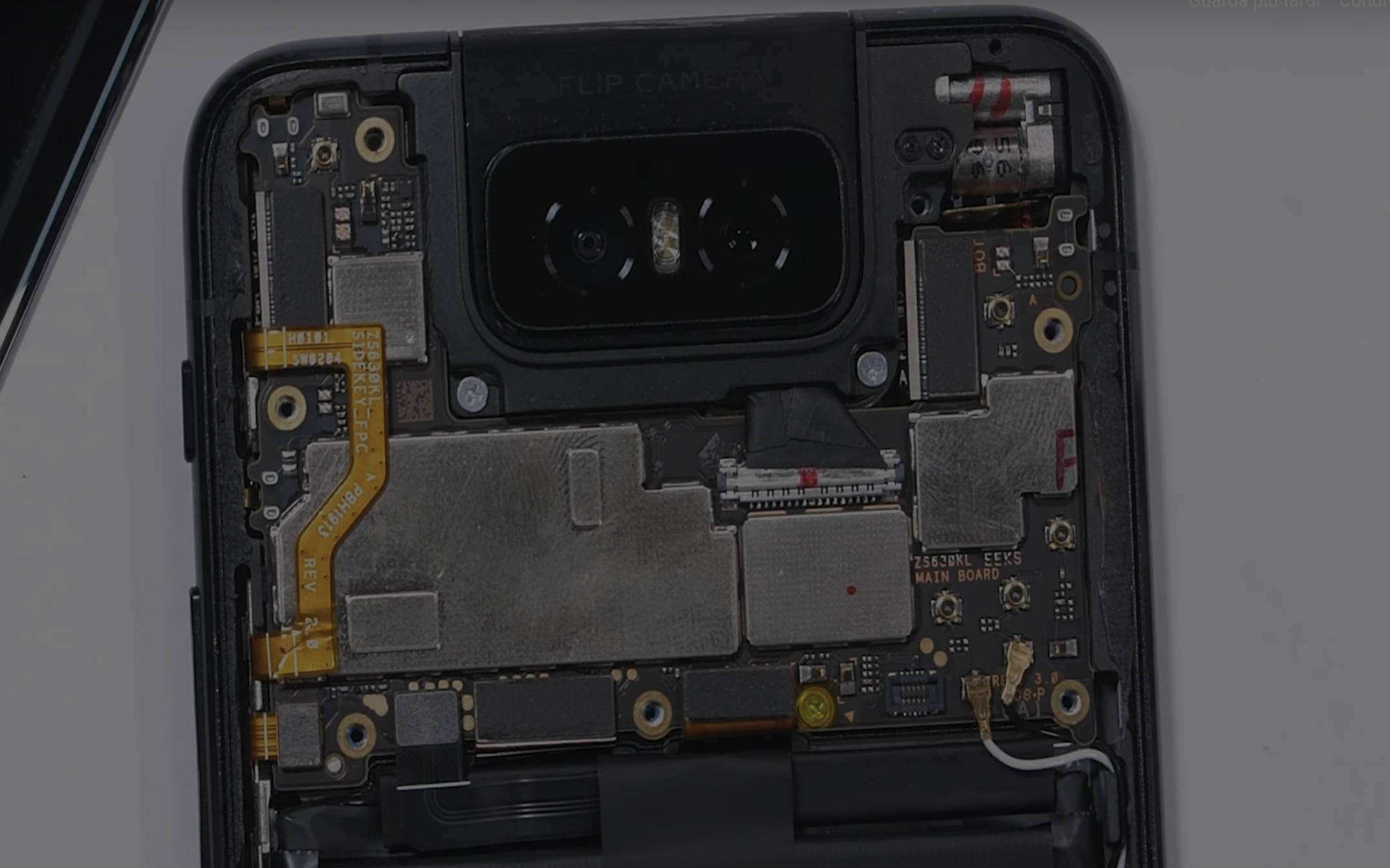 Asus Zenfone 6: difficile da riparare, il teardown