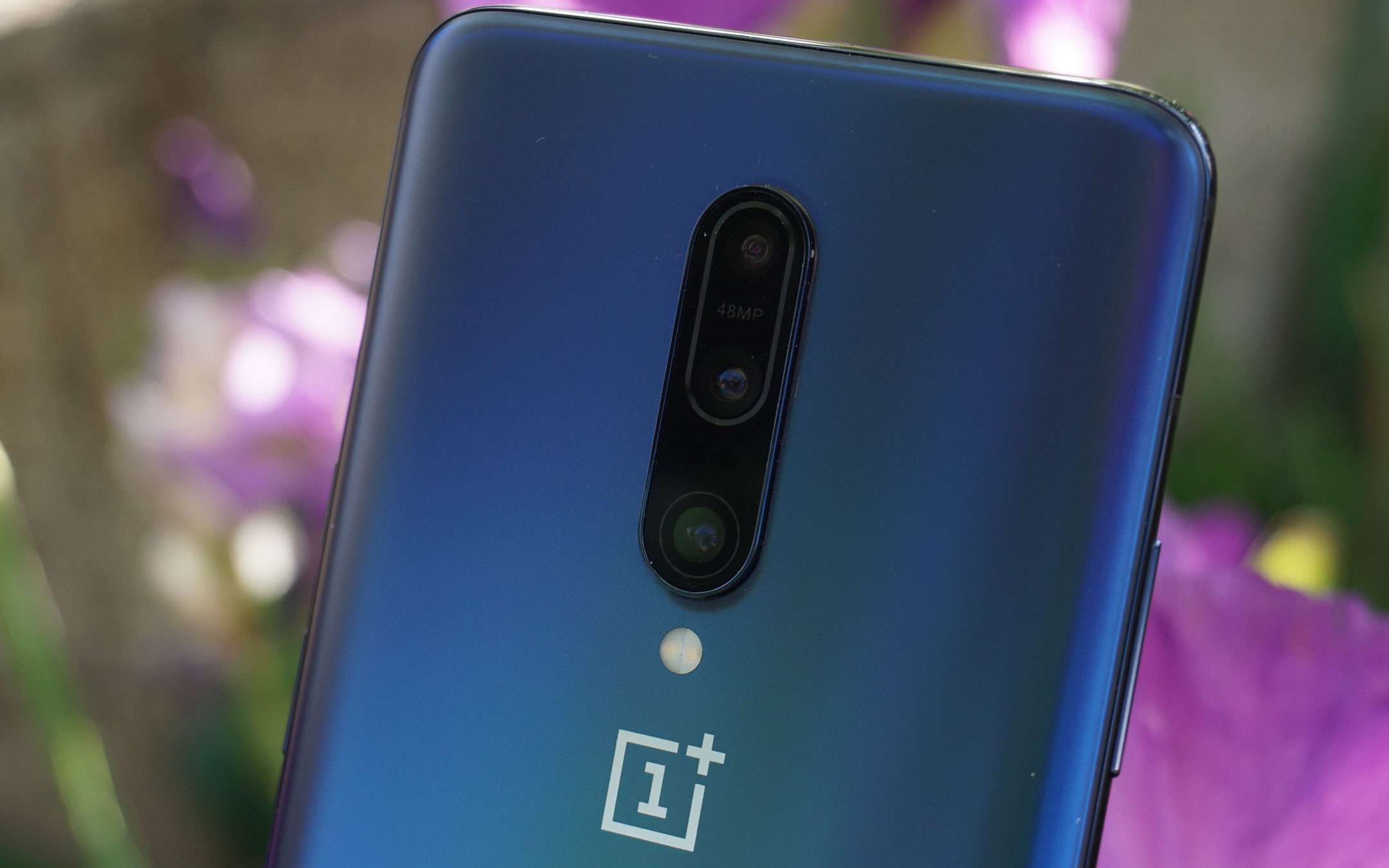 OnePlus 7 Pro e la strana notifica push ufficiale