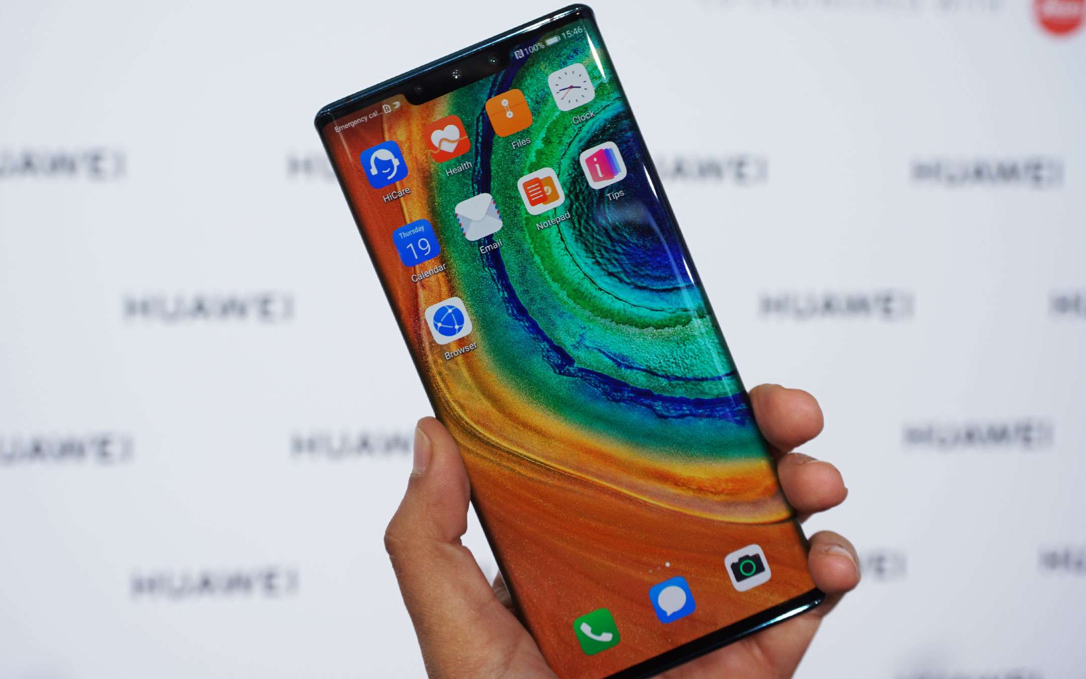 Huawei Mate 30 Pro sbarca finalmente in Italia