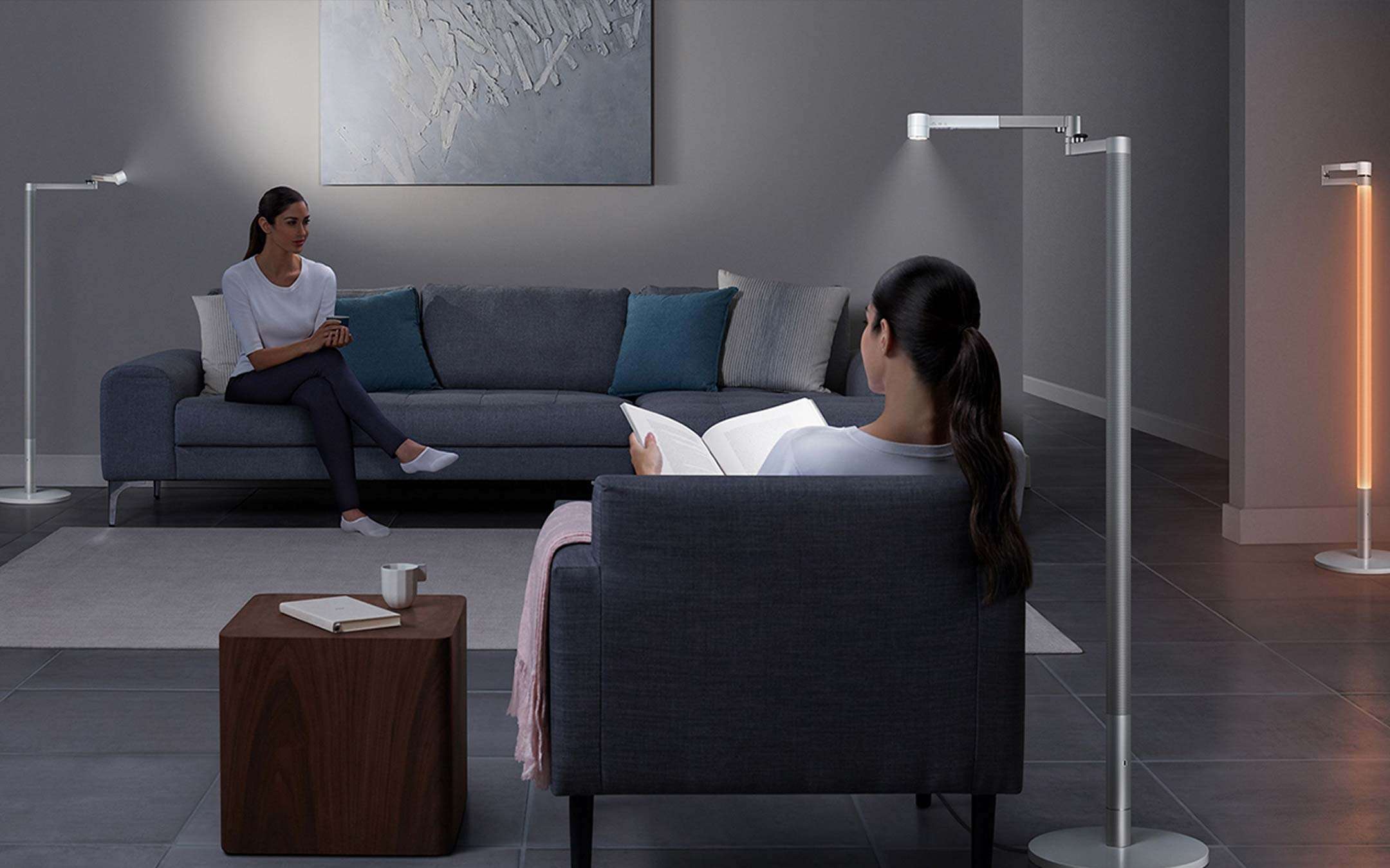 Dyson Lightcycle Morph: la lampada che non immagini Dyson Lightcycle Morph: la lampada che non immagini