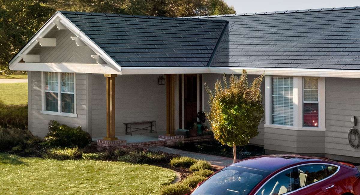 Tesla Solarglass: il tetto fotovoltaico presto in Europa Tesla Solarglass: il tetto fotovoltaico presto in Europa