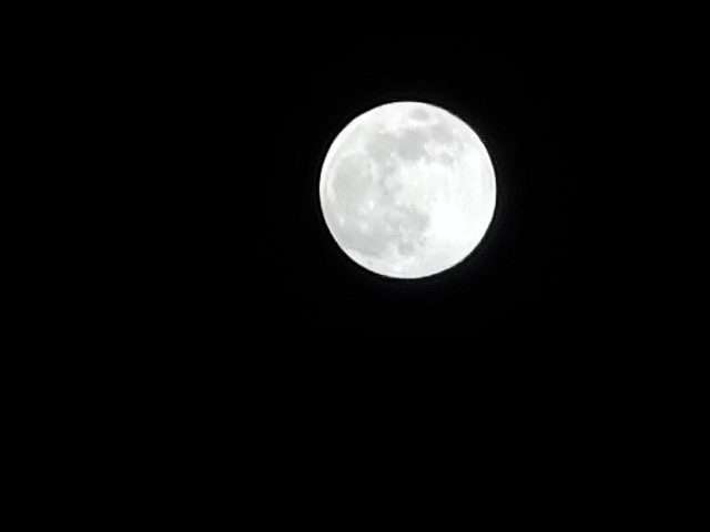 القمر العظيم الذي شاهدته Huawei و OPPO (PHOTO) 2
