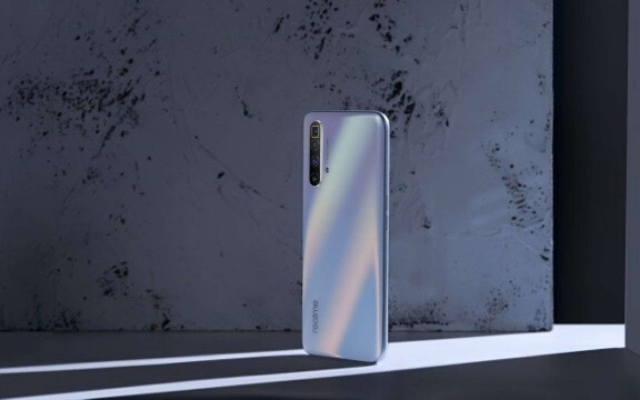 Realme X3 Pro: aspettatevi modulo a due batterie