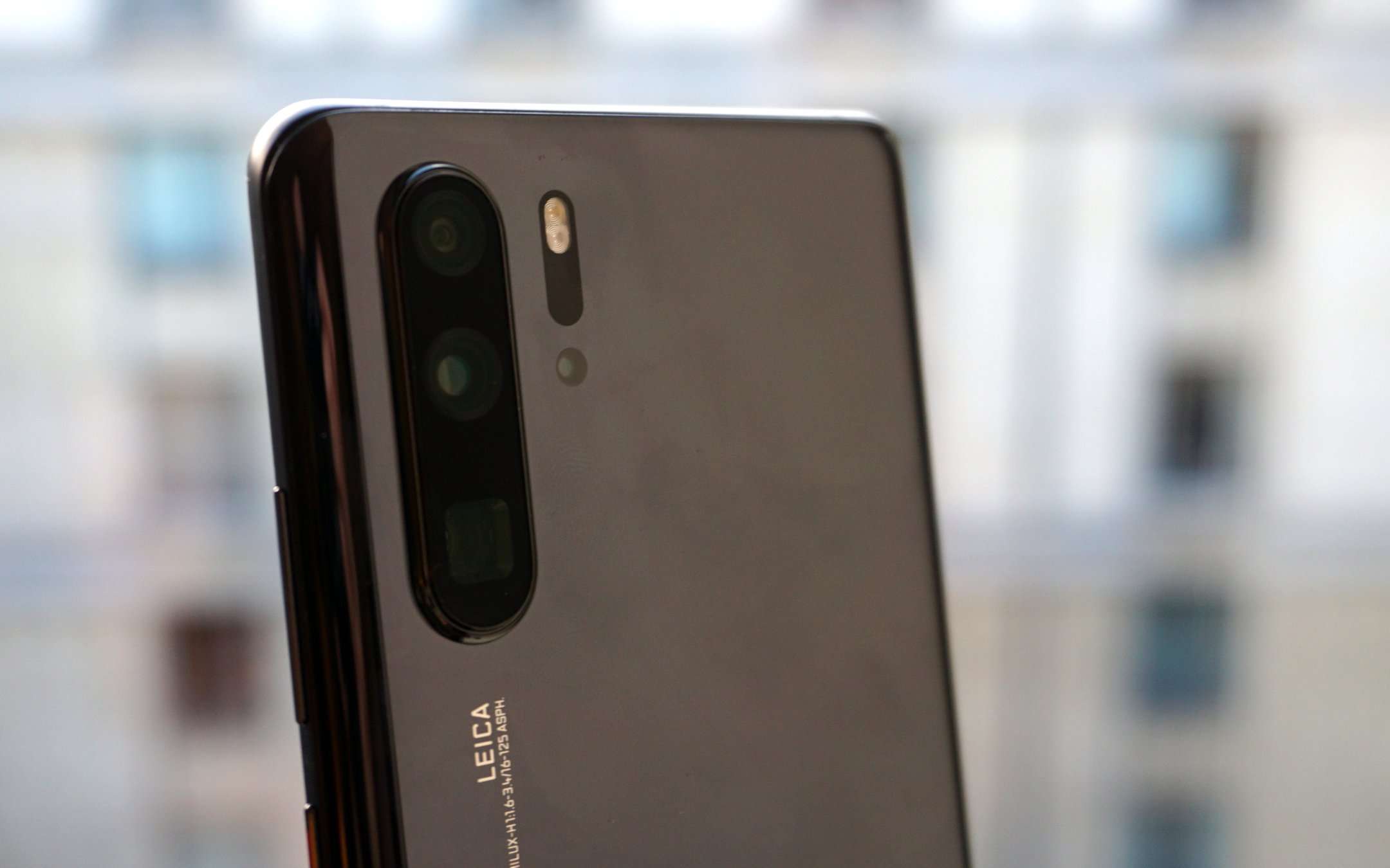 Huawei P30 a 349€ è un vero affare: sconto del 56%