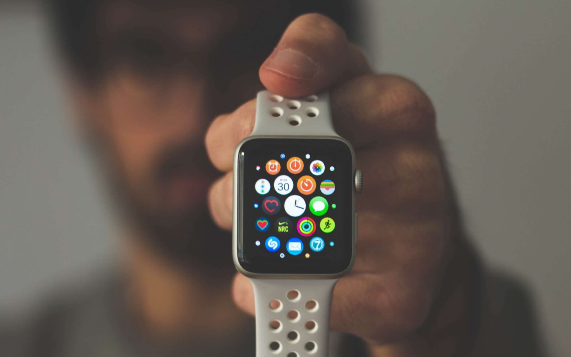 Apple Watch: in futuro con cinturini touch?
