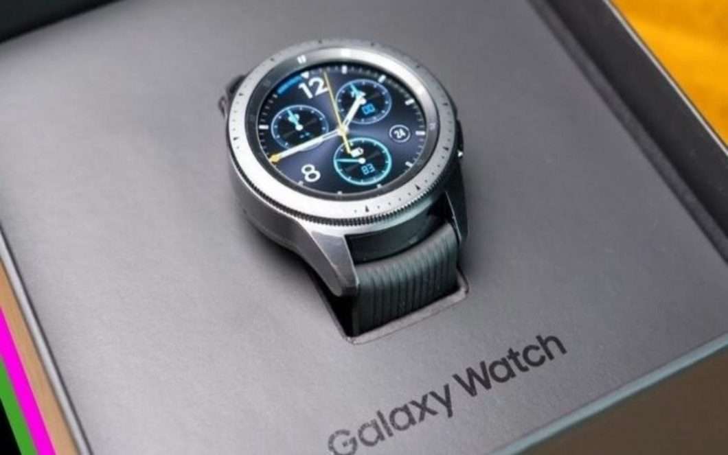 galaxy-watch-wearable-smartwatch-samsung