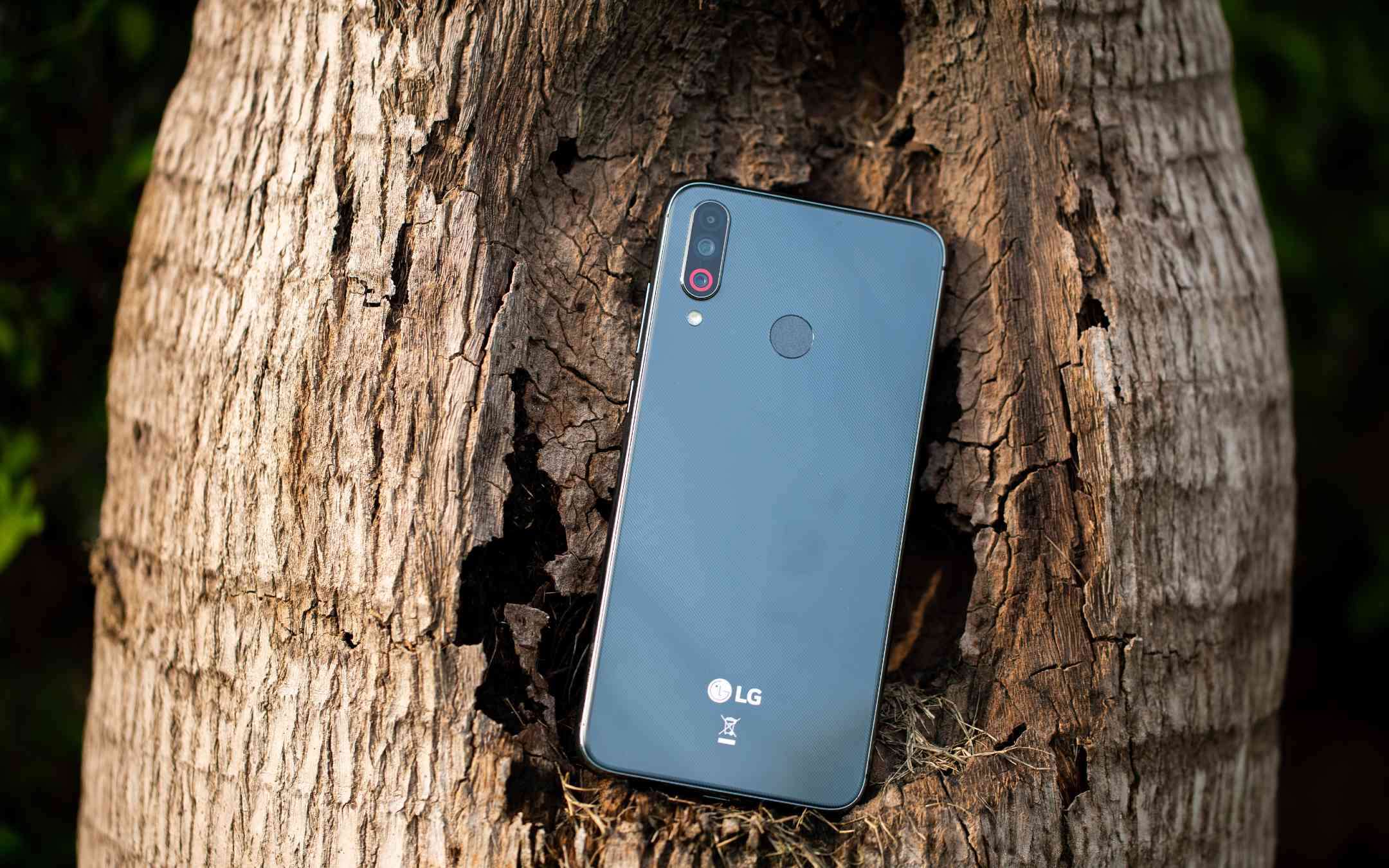 LG Q92 sarà un nuovo medio gamma con modem 5G