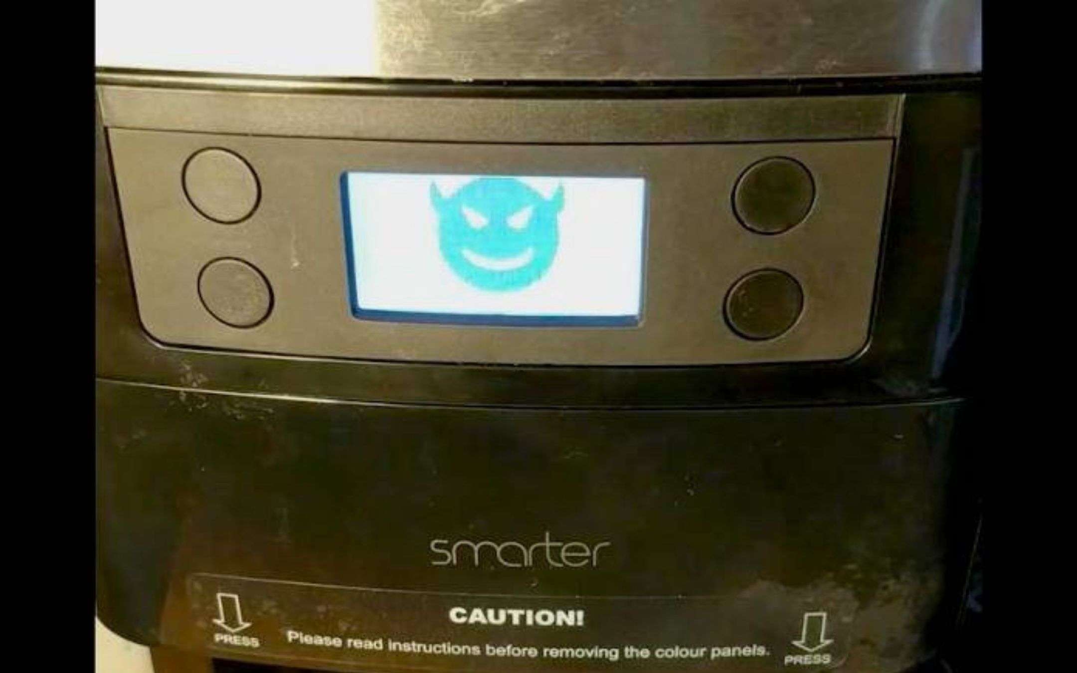 Se la macchina del caffè prende un virus (VIDEO)