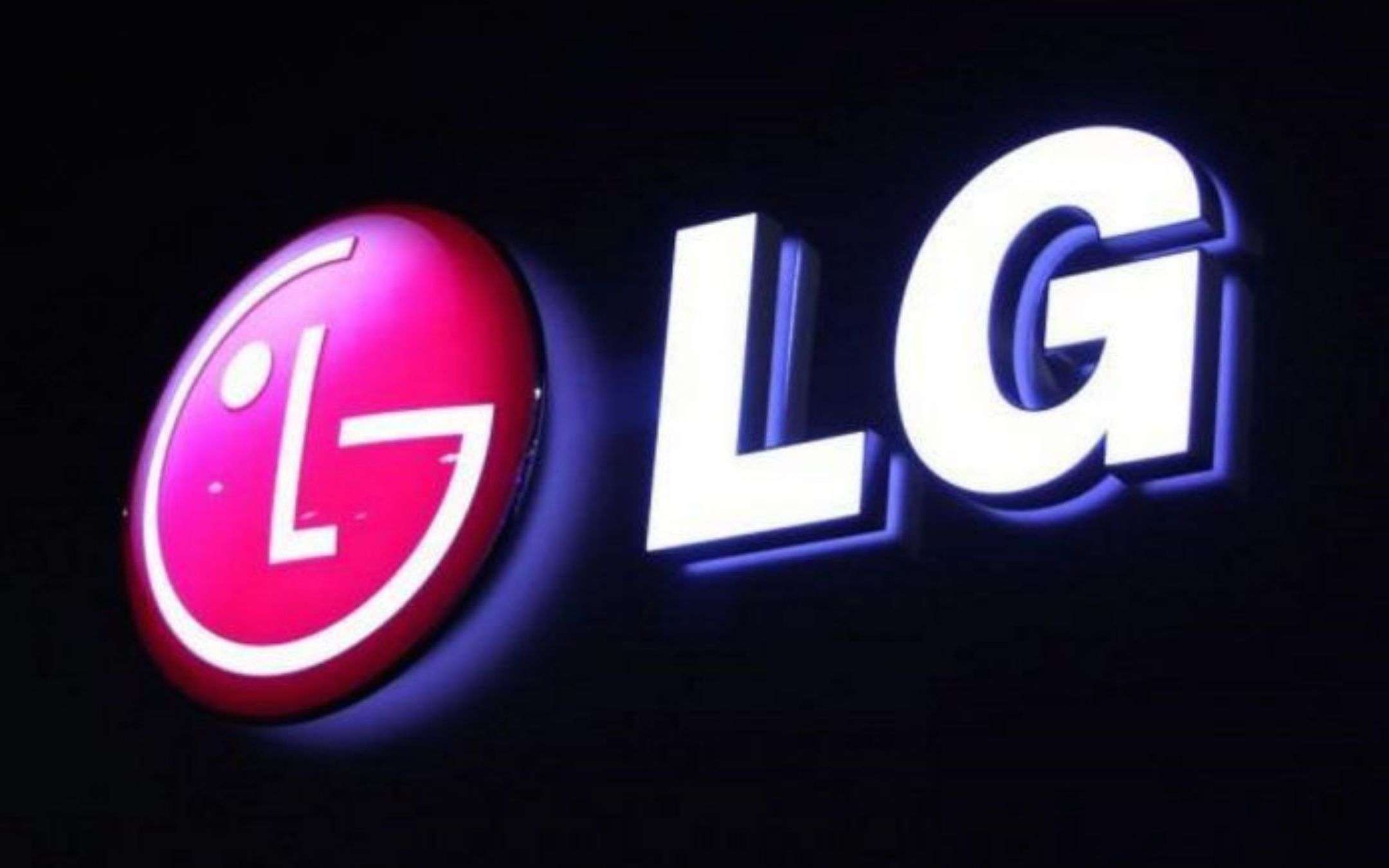 LG: brevetto per un display OLED arrotolabile