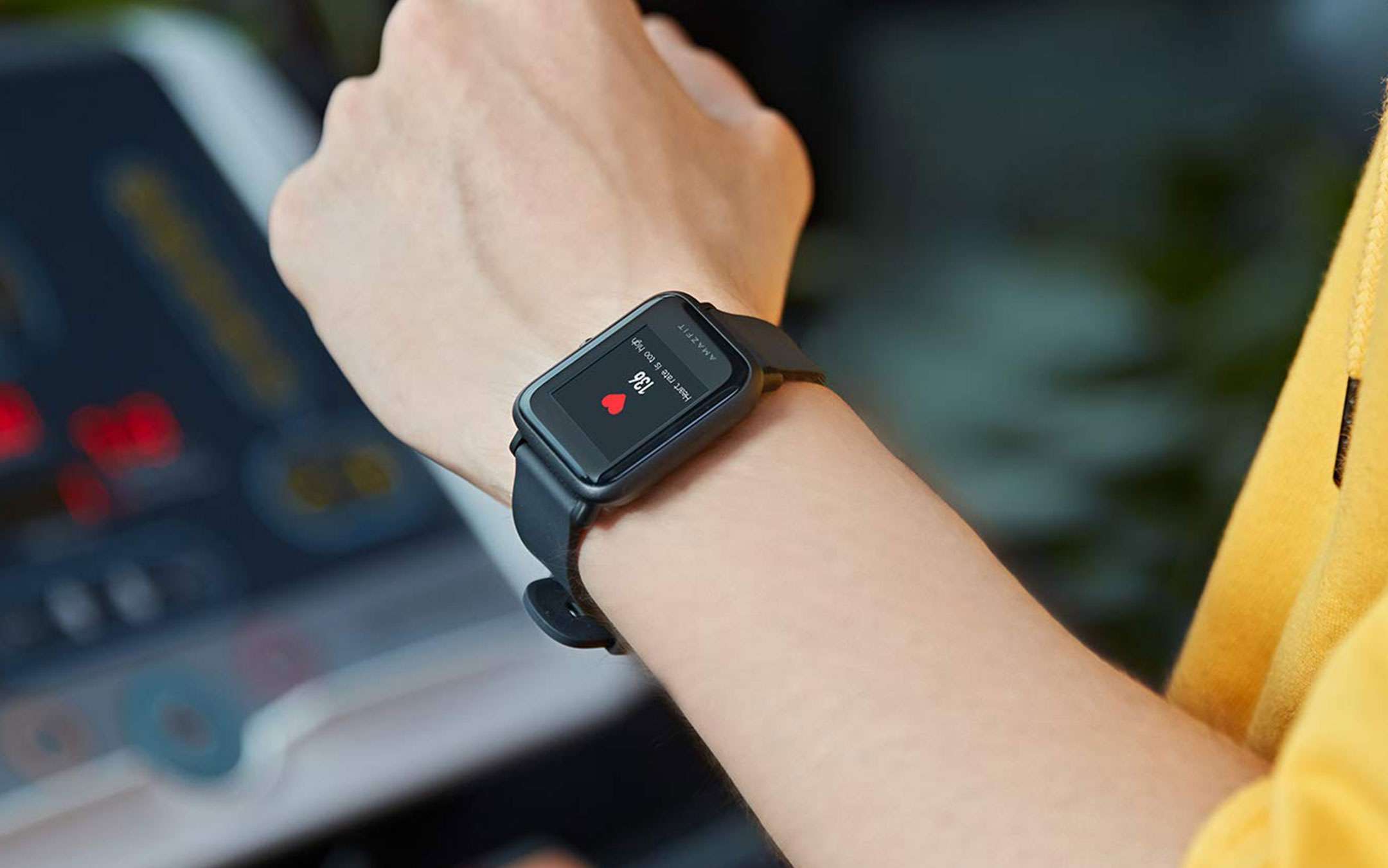 Apple Watch SE? Meglio Amazfit Bip Lite a 38€ Apple Watch SE? Meglio Amazfit Bip Lite a 38€
