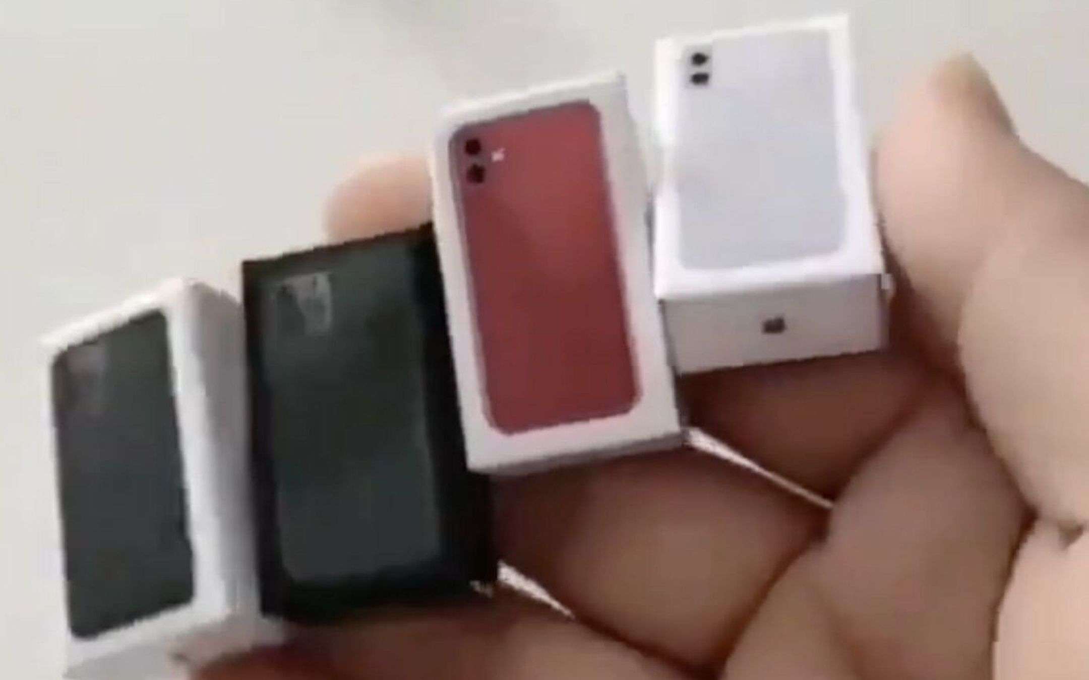 L’iPhone 12 Mini più mini che ci sia: il video