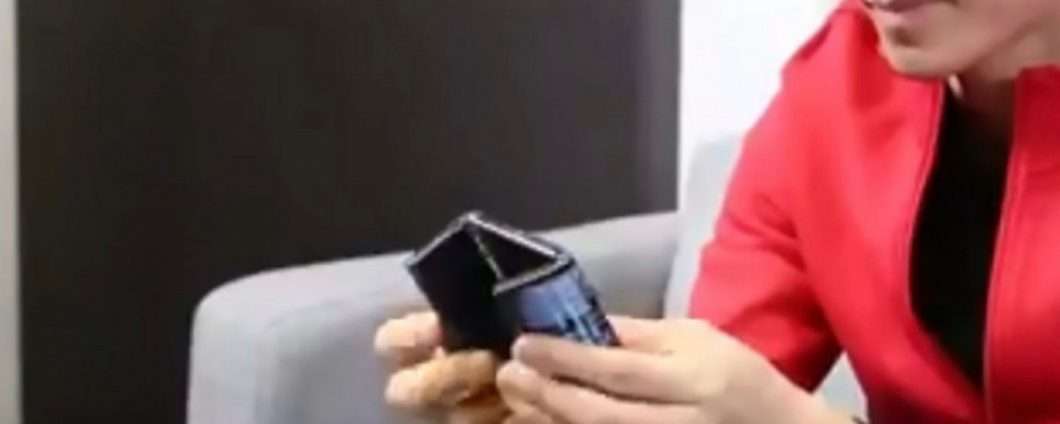 Smartphone pieghevole xiaomi