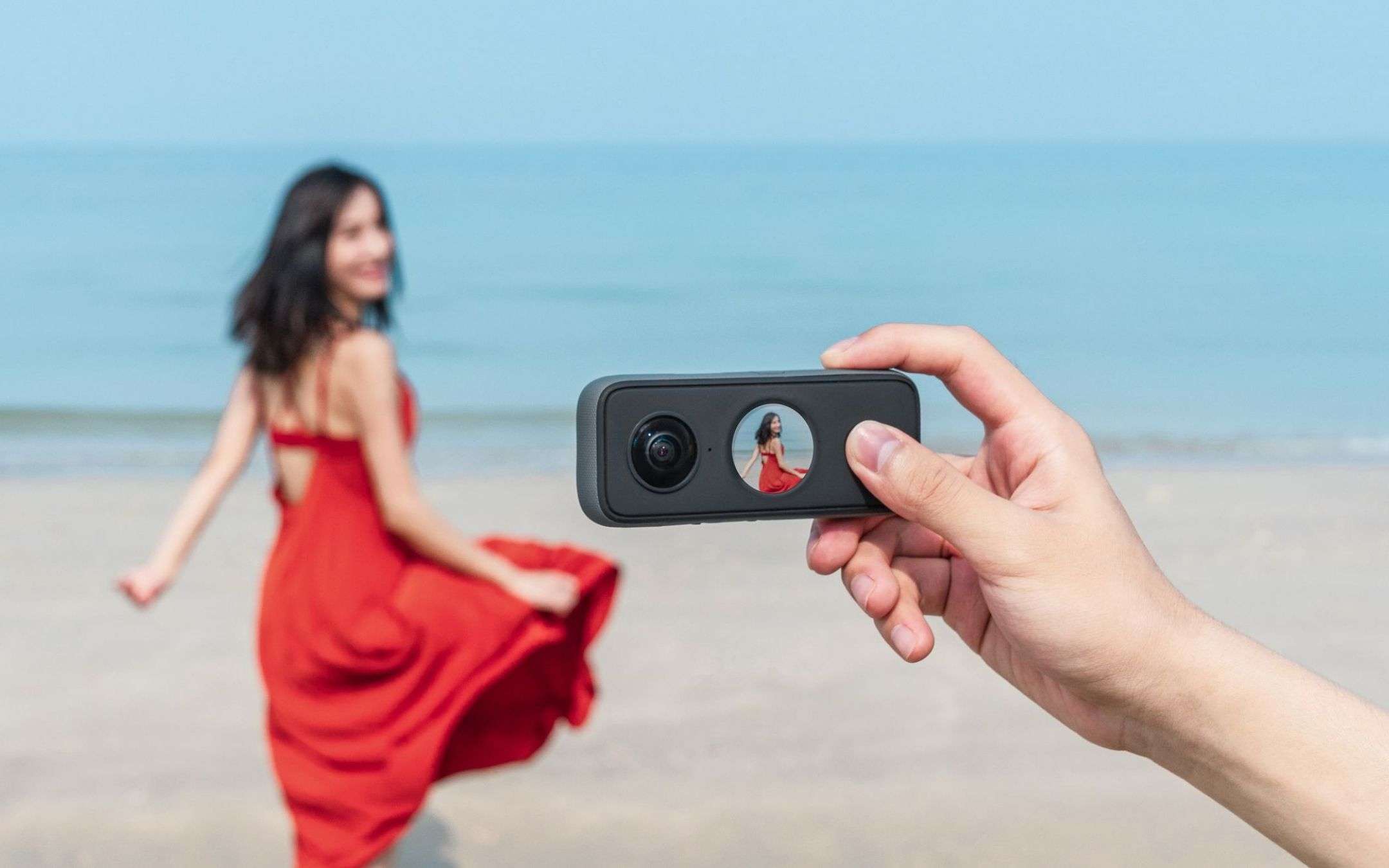 Insta360 ONE X2: ufficiale e rivoluzionaria Insta360 ONE X2: ufficiale e rivoluzionaria