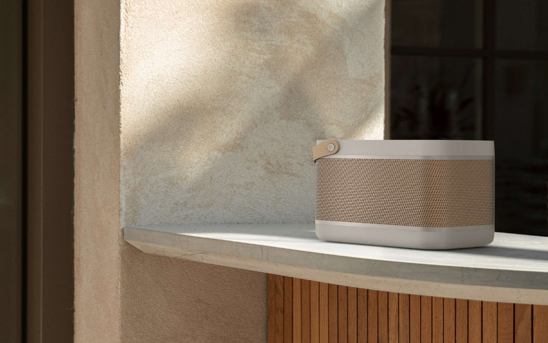 Bang&Olufsen presenta lo speaker Beolit 20