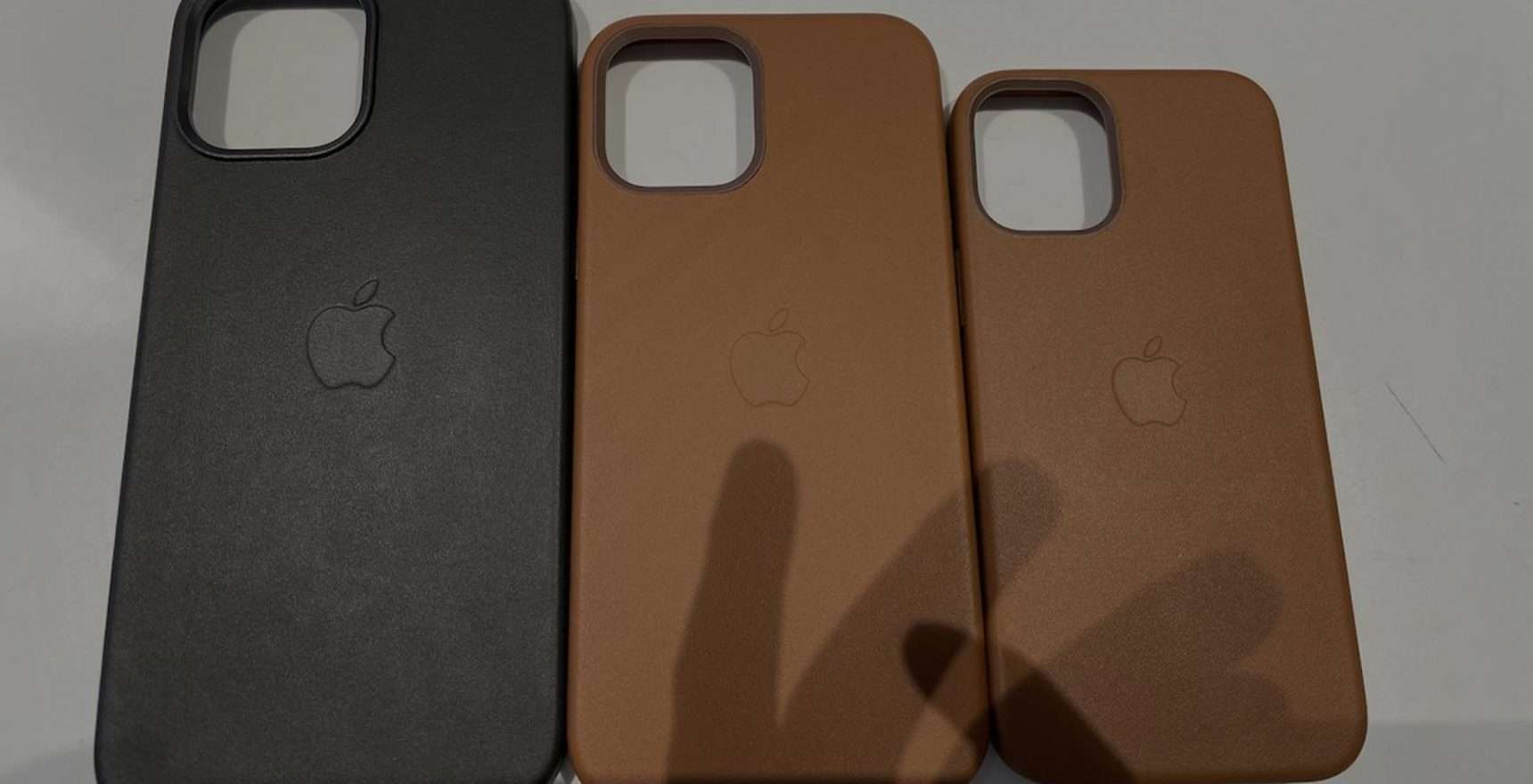 Cover iPhone 12 PRO Custodia in Legno e Pelle Compatibile con iPhone 12 e iPhone 12 PRO Palissandro Nero TENDLIN Cover iPhone 12