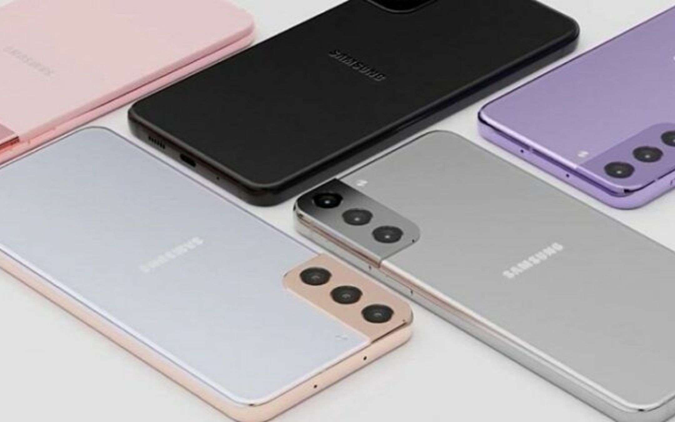 Galaxy S21 Plus: il meraviglioso display piatto (FOTO) Galaxy S21 Plus: il meraviglioso display piatto (FOTO)