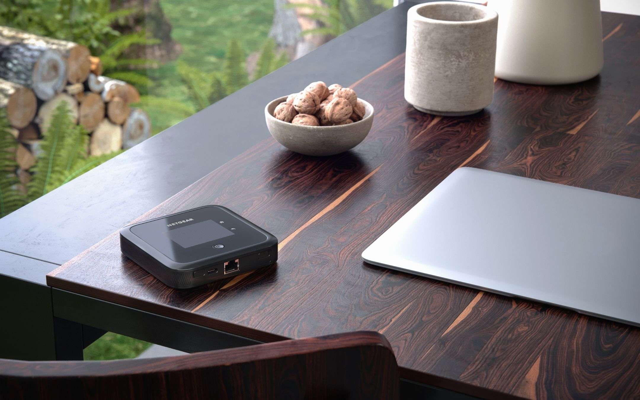 Netgear Nighthawk M5: ecco il router 5G con WiFi 6 Netgear Nighthawk M5: ecco il router 5G con WiFi 6