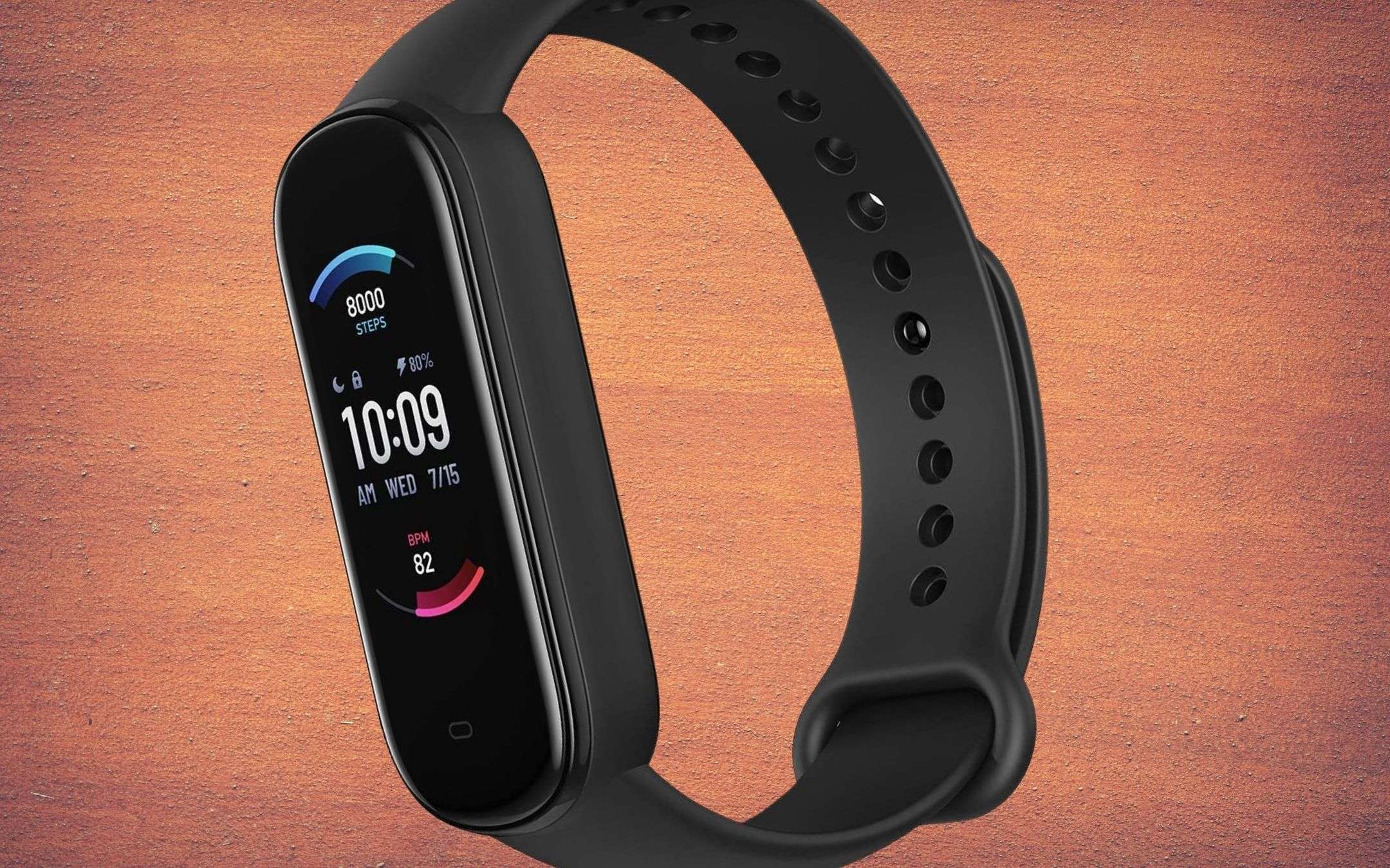 Amazfit Band 5 (saturimetro) a prezzo WOW, per poco