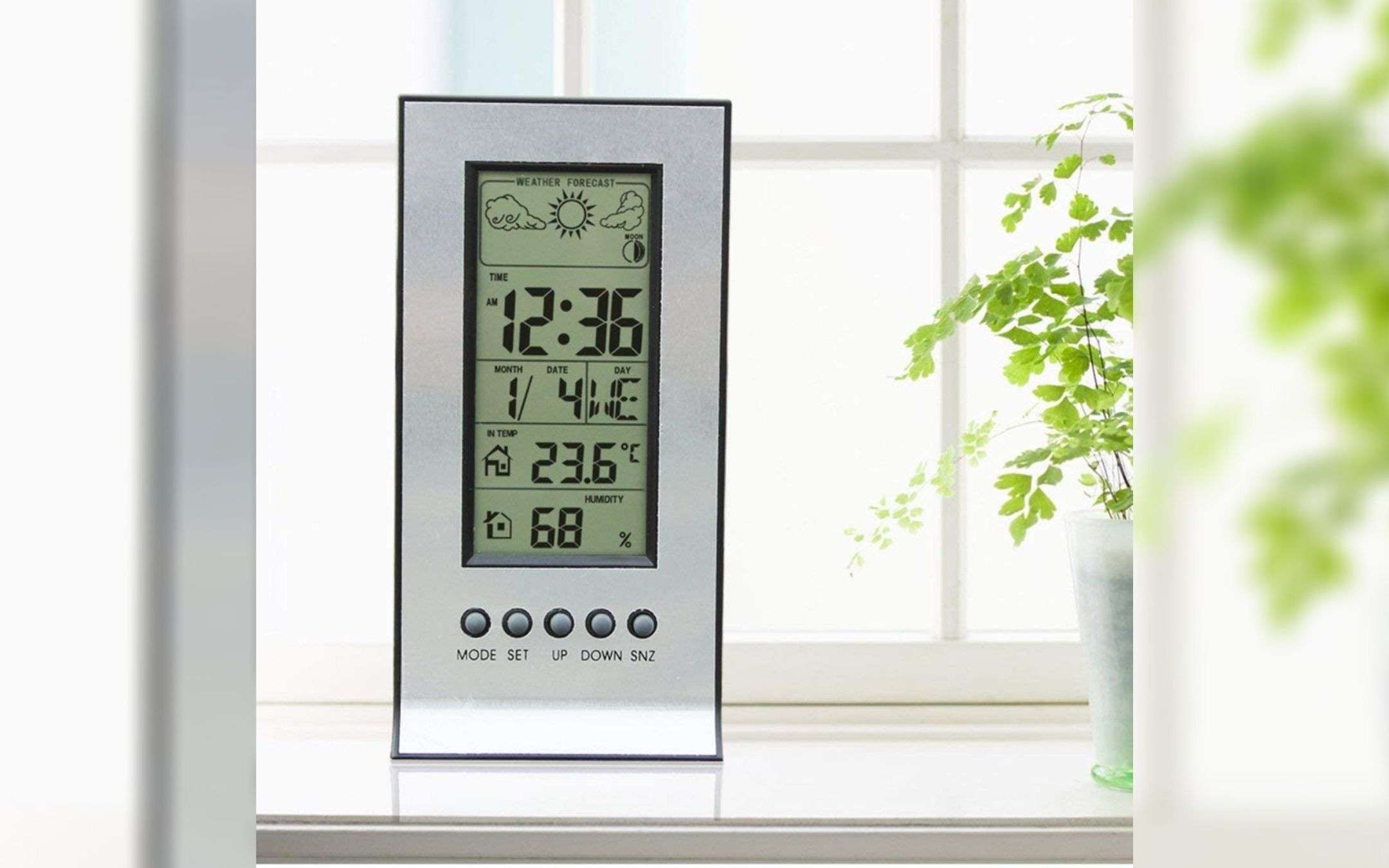 Elegante stazione meteo, Amazon: 3,70€ spedito gratis