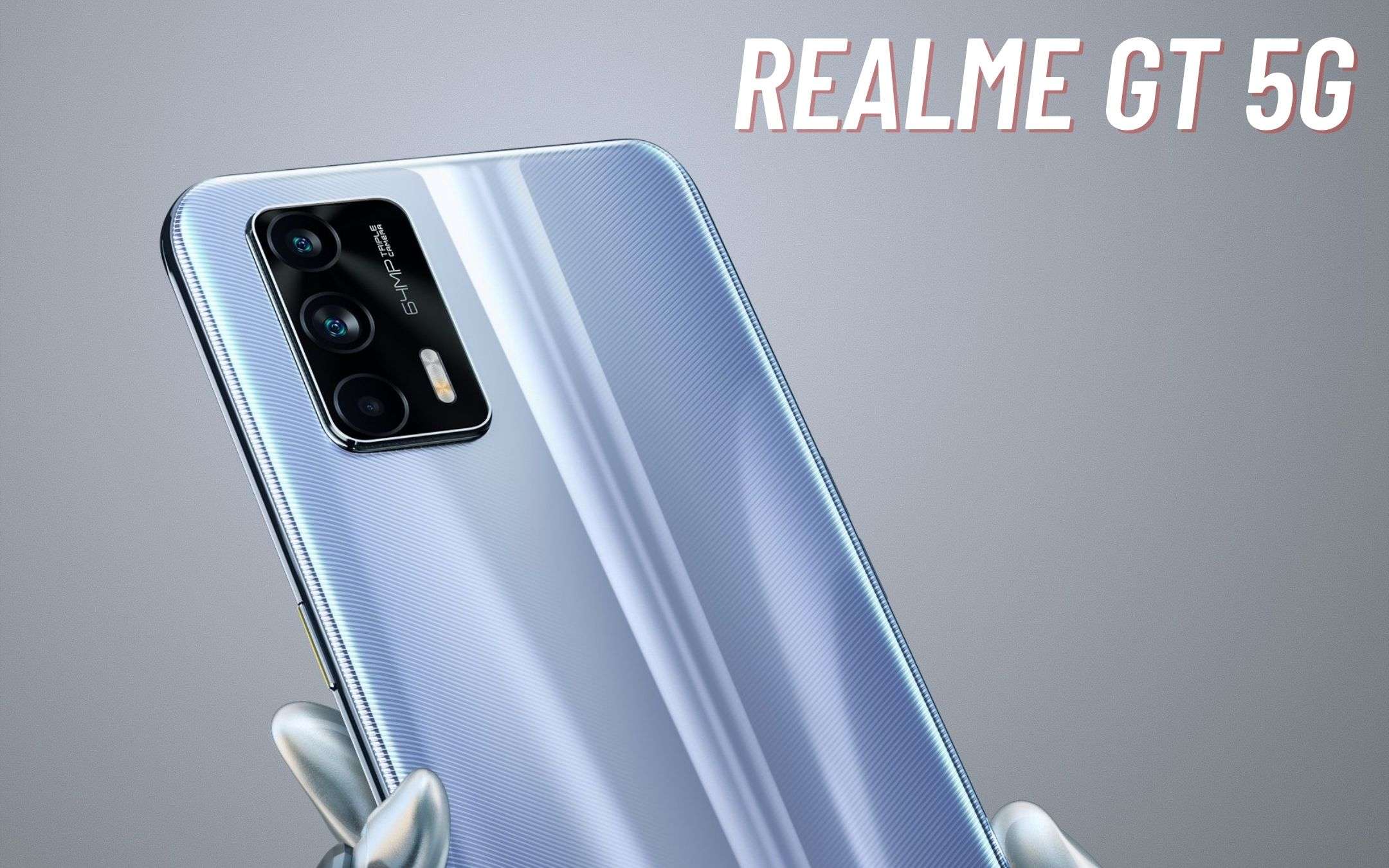 Realme GT 5G: eccolo in tutto il suo splendore (FOTO)