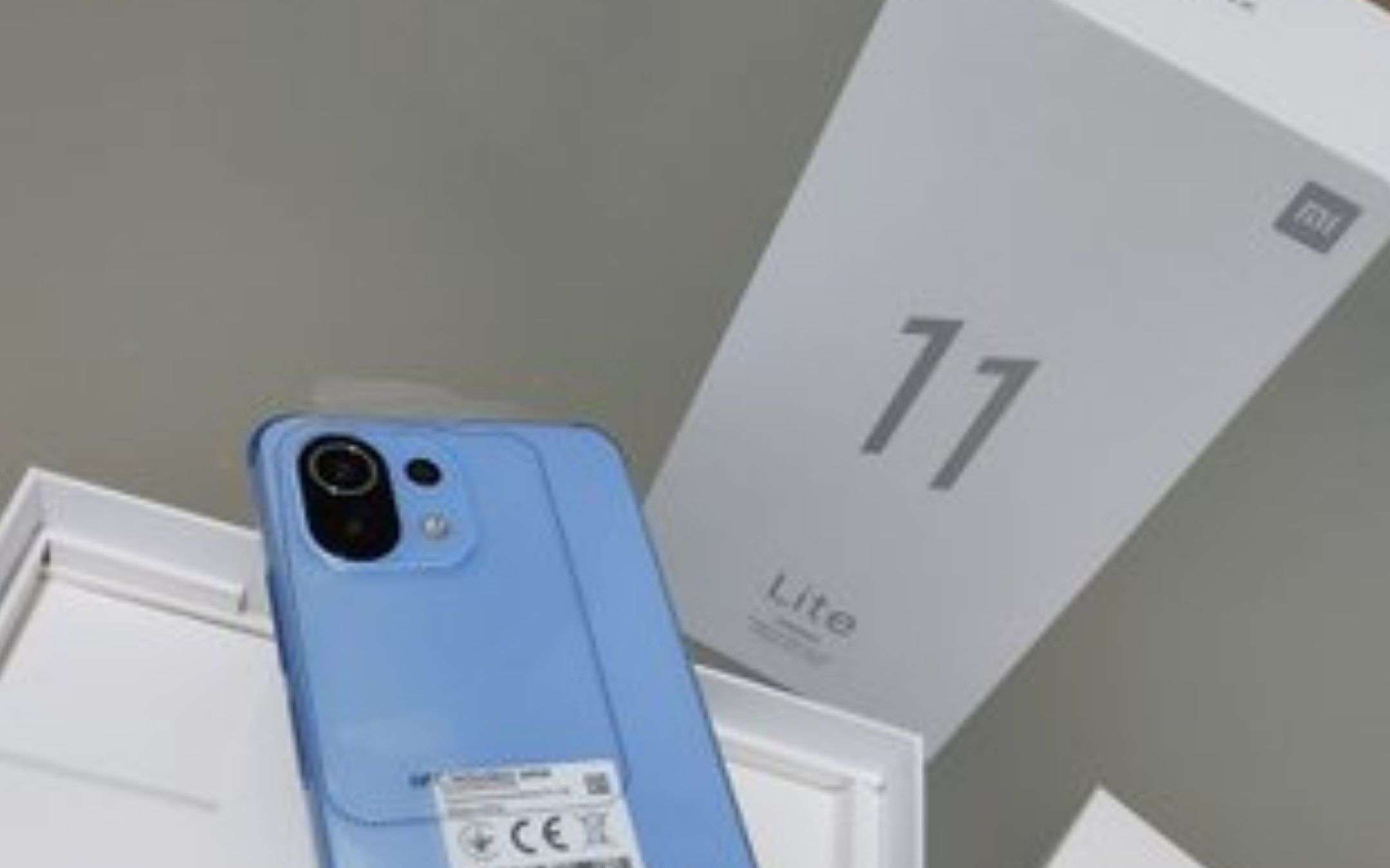 Xiaomi Mi 11 Lite è in vendita in Italia (FOTO)