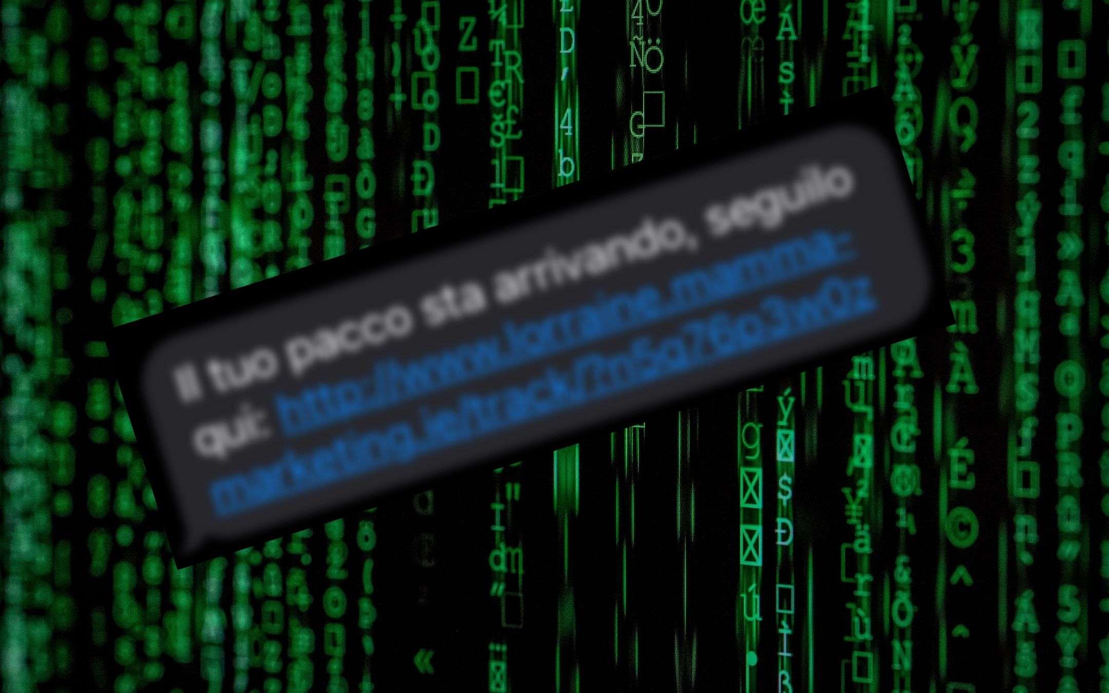 SMS: il tuo pacco sta arrivando, la TRUFFA per rubare carte di credito