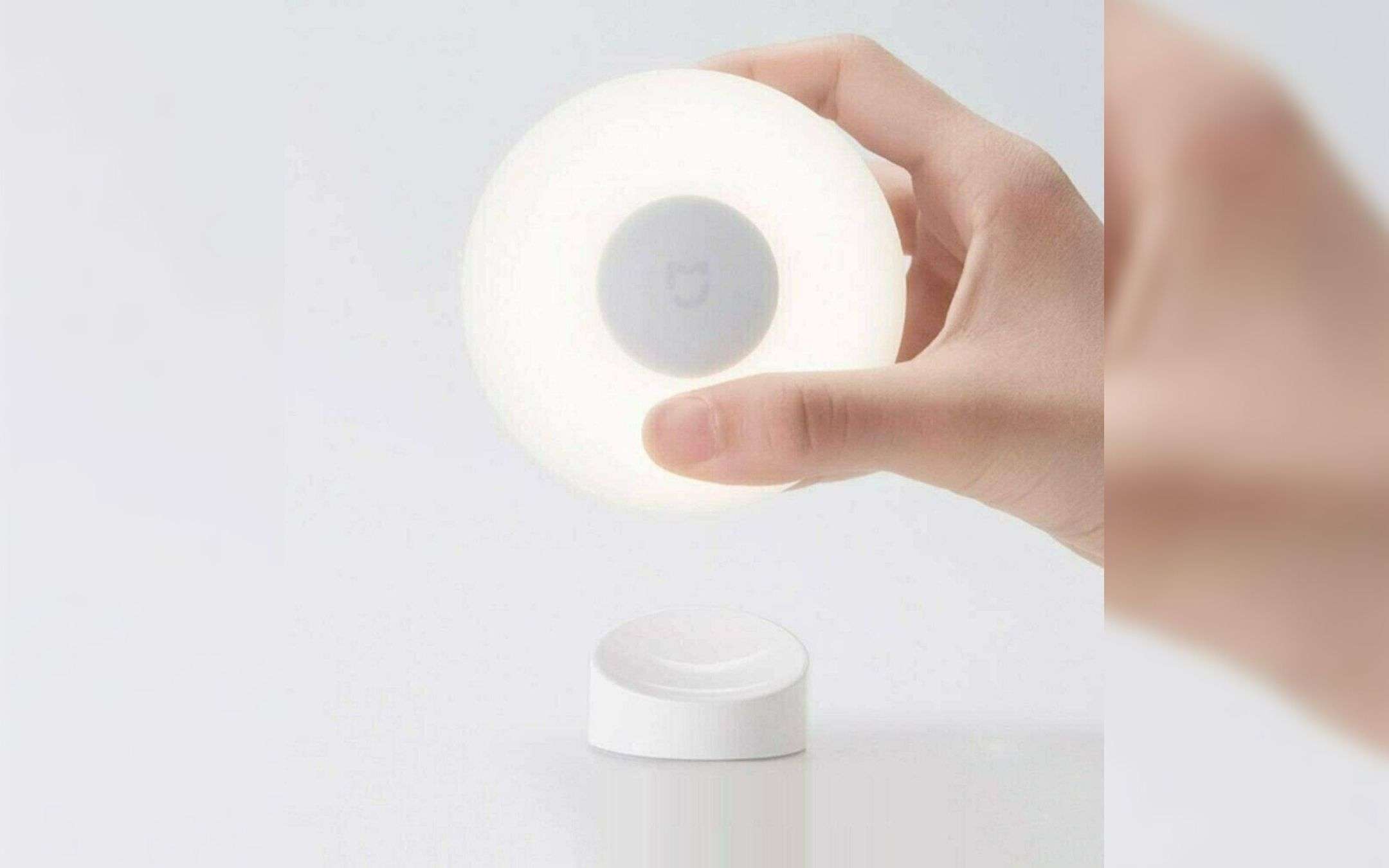La luce da notte intelligente te la offre Xiaomi a 11€ La luce da notte intelligente te la offre Xiaomi a 11€