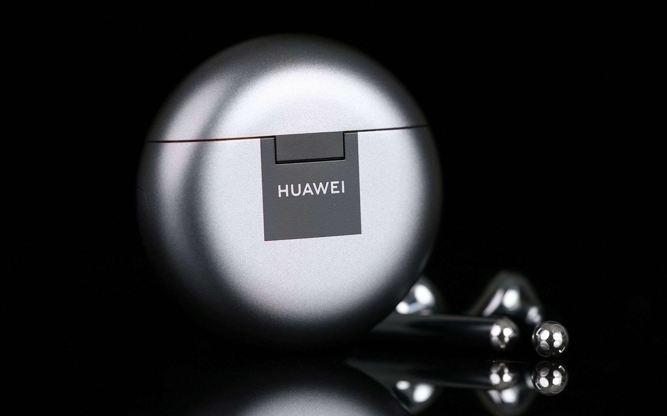 Huawei FreeBuds 4 ufficiali: promo lancio assurda