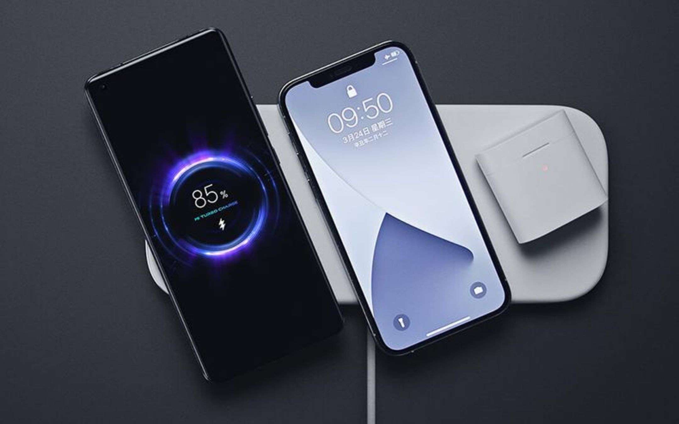 Samsung lavora su un charger multi-device da 25W Samsung lavora su un charger multi-device da 25W