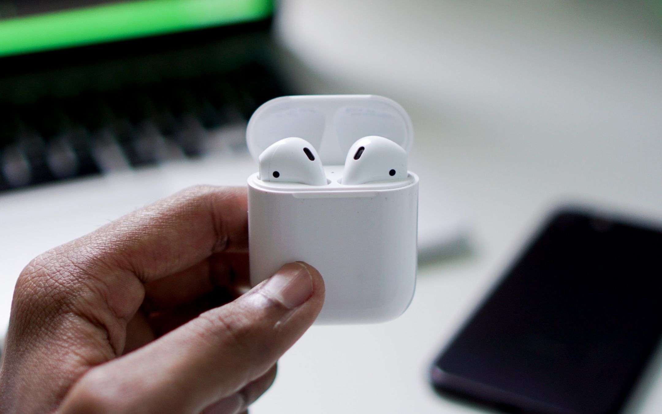 Amazon, la BOMBA: AirPods a 99€, sconto ASSURDO (-44%) Amazon, la BOMBA: AirPods a 99€, sconto ASSURDO (-44%)
