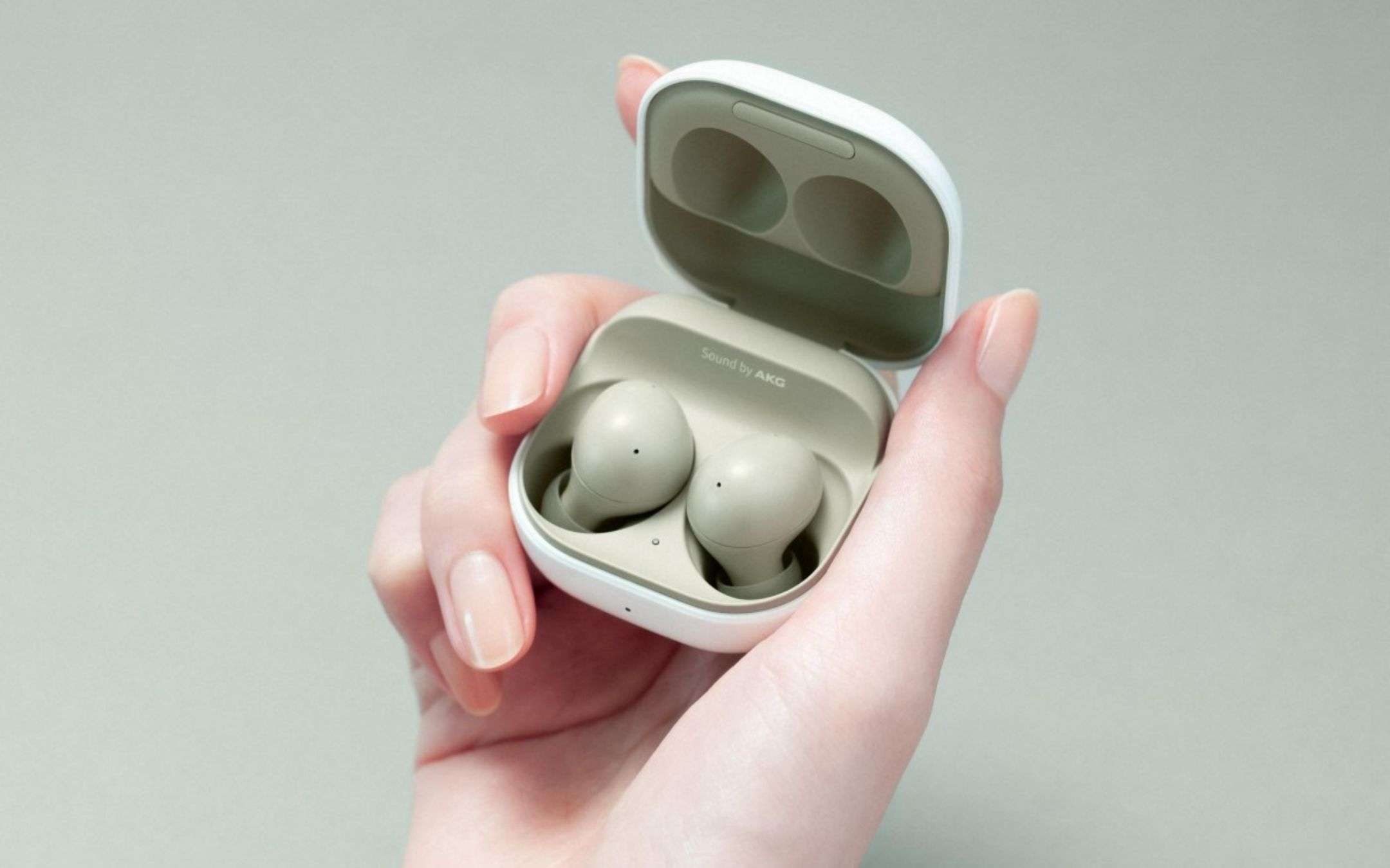 Samsung Galaxy Buds 2: il nuovo update porta TANTE novità Samsung Galaxy Buds 2: il nuovo update porta TANTE novità