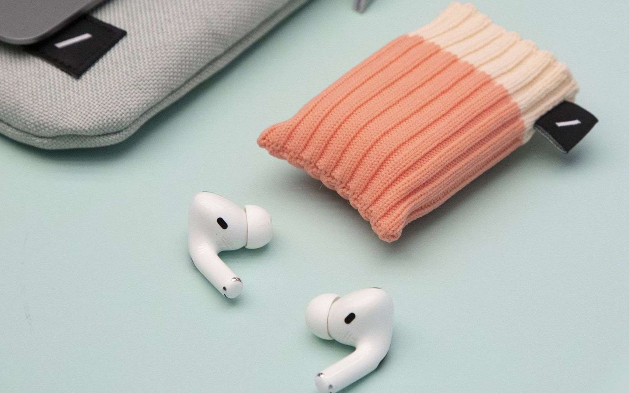 Avete mai visto i calzini per Apple AirPods? Avete mai visto i calzini per Apple AirPods?