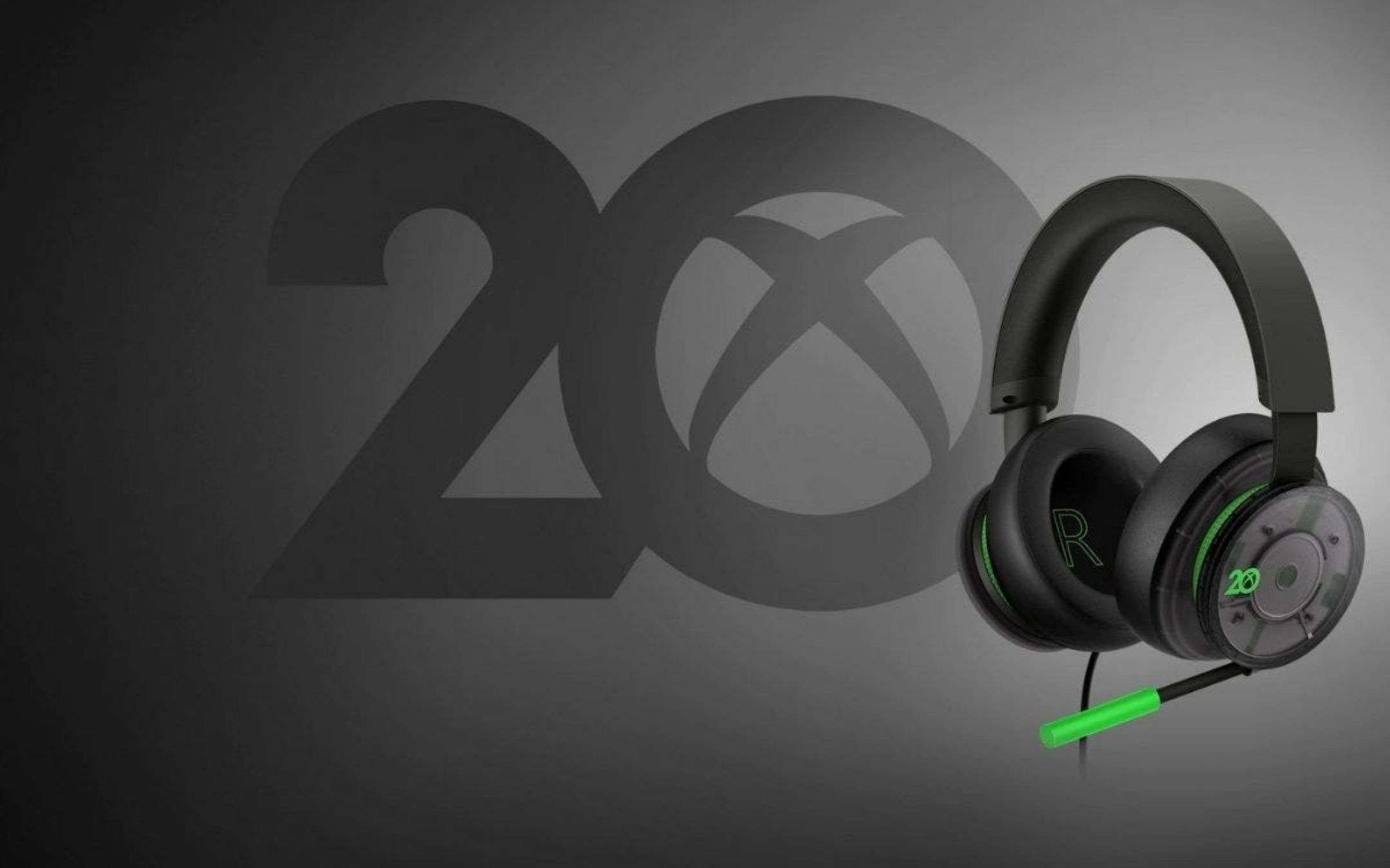 Xbox: cuffie e controller per celebrare il 20° anniversario