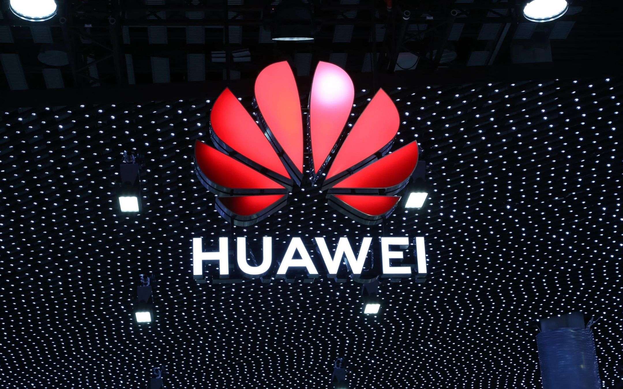 Huawei: le entrate diminuiscono ancora nel 2021