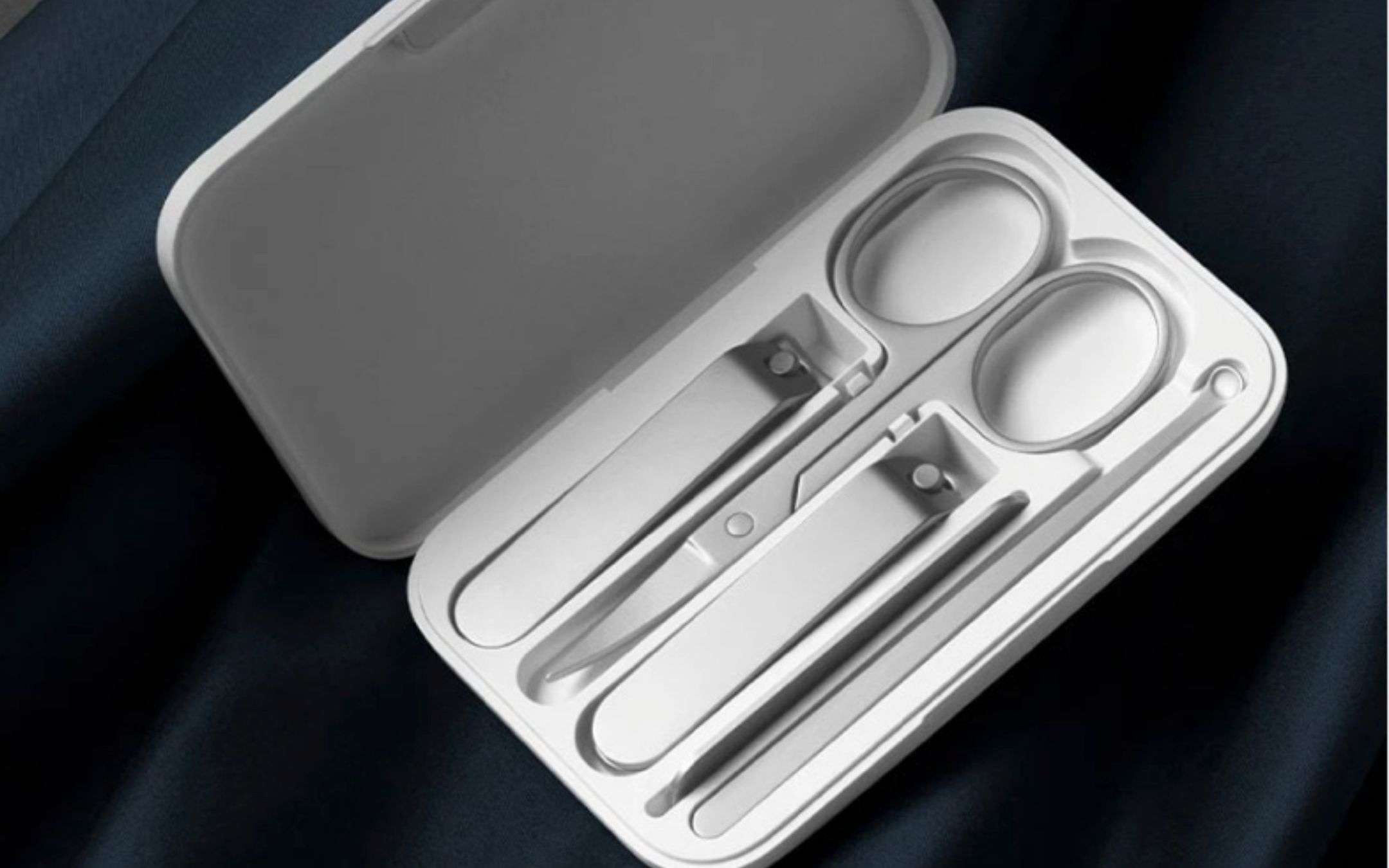 Xiaomi: kit 6 in 1 per unghie perfette, BOMBETTA a 10€ Xiaomi: kit 6 in 1 per unghie perfette, BOMBETTA a 10€