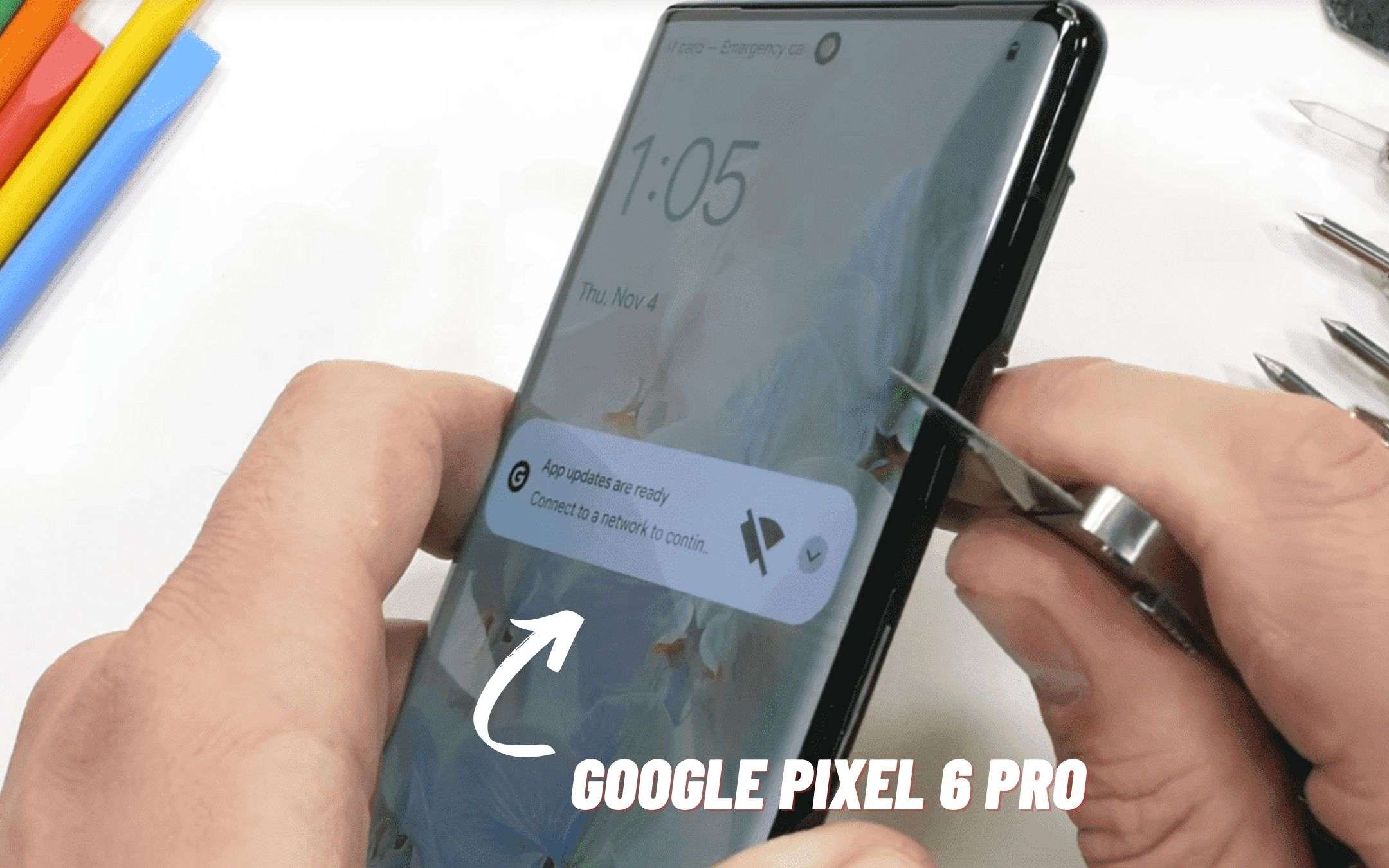 Google Pixel 6 Pro: torturato, bistrattato e... piegato