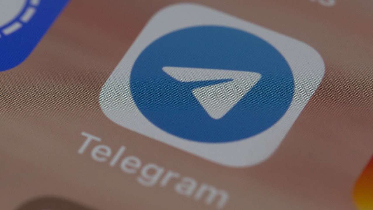Telegram, in arrivo le pubblicità nei gruppi: cosa sta succedendo?