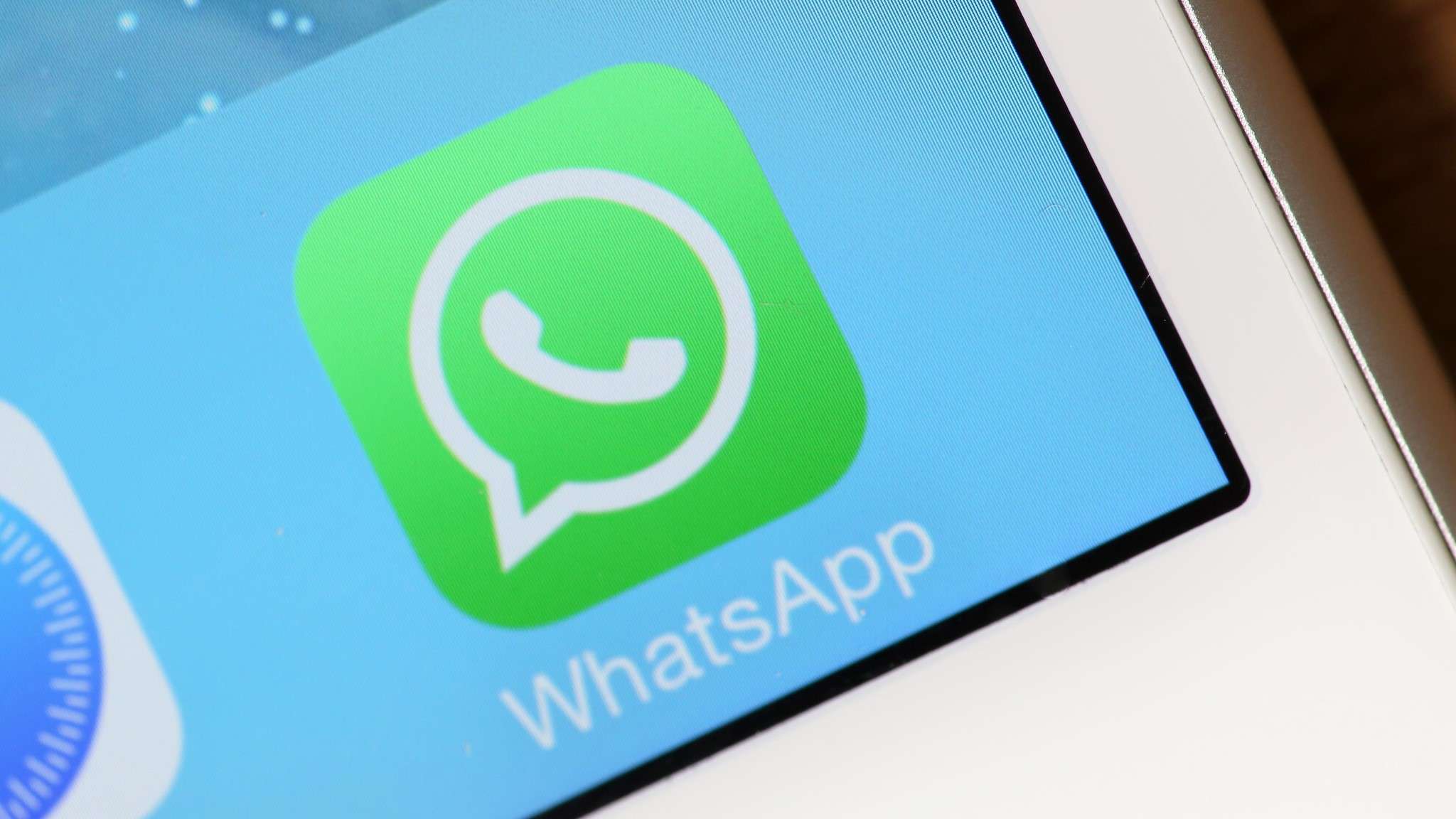 WhatsApp: il trucco per trovare gli utenti di cui non avete il numero