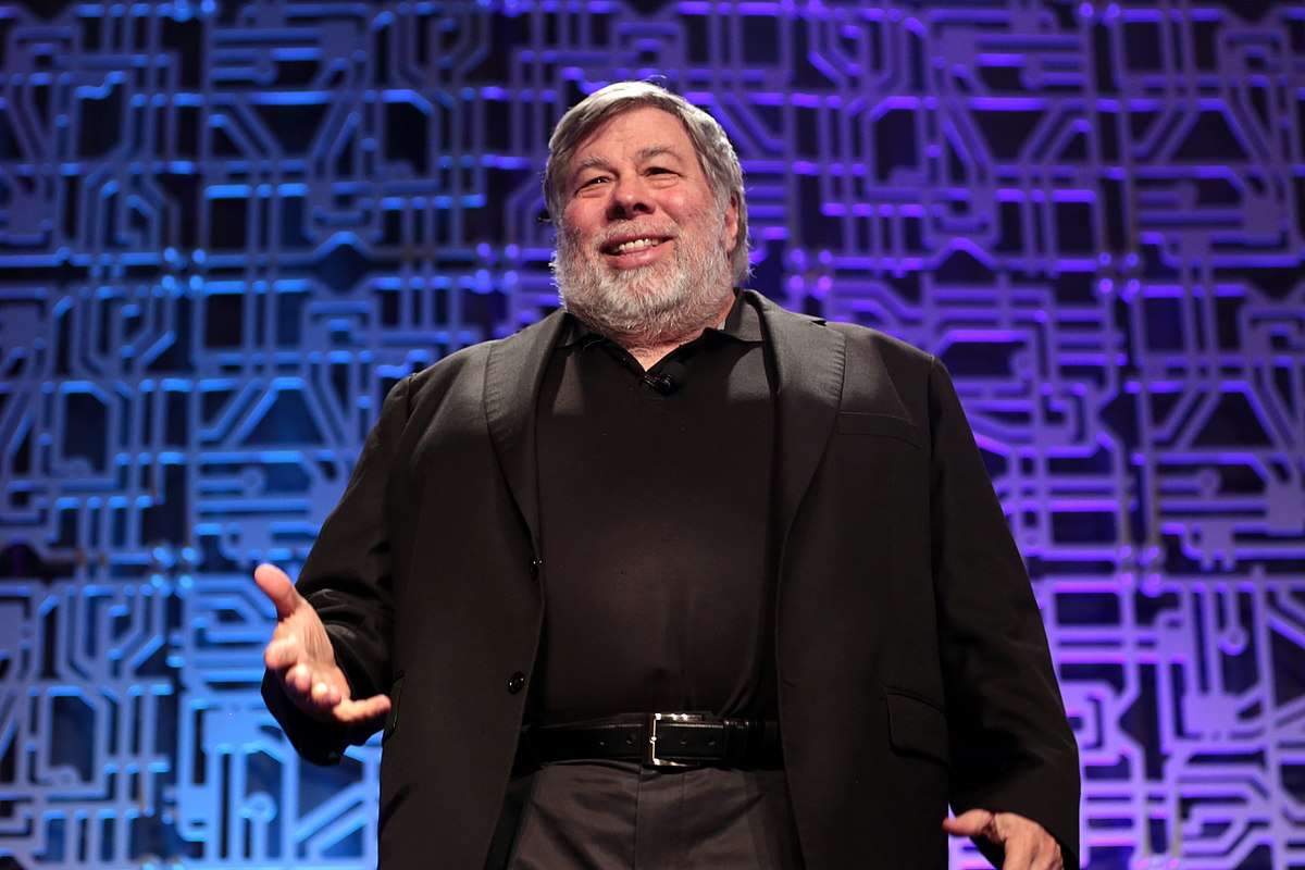 iPhone 13 è una fotocopia di iPhone 12 per Wozniak