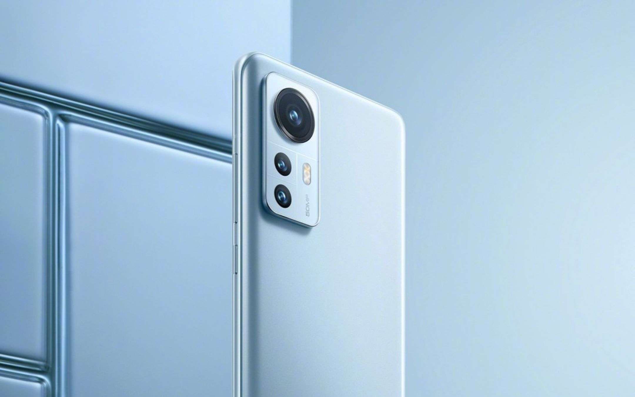 Xiaomi 12 UFFICIALE: è compatto, ma POTENTISSIMO