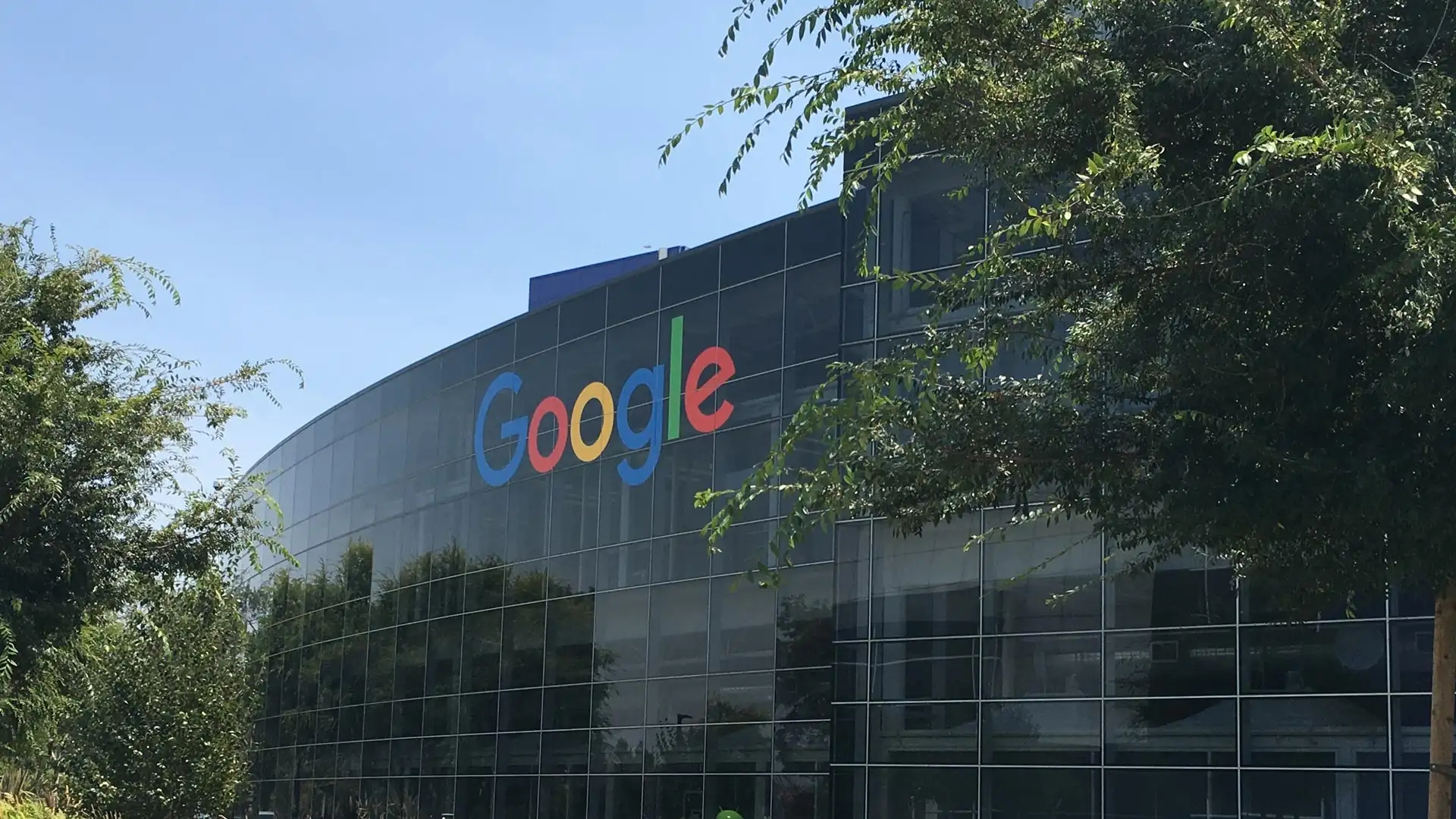 Realtà aumentata: Google fa sul serio e lavora a un suo OS Realtà aumentata: Google fa sul serio e lavora a un suo OS