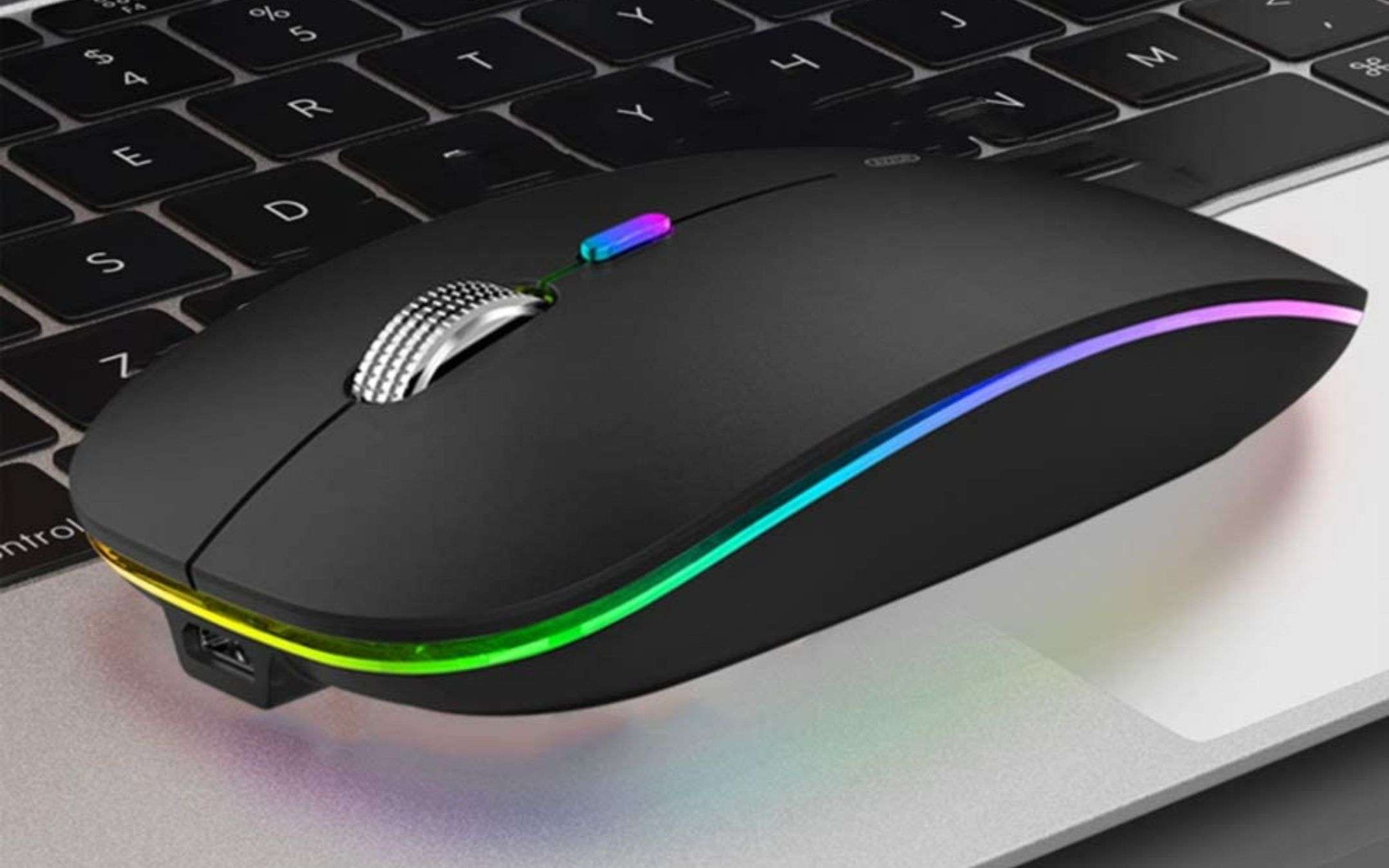 Mouse wireless: poco più di 10€ per un'esperienza PRO Mouse wireless: poco più di 10€ per un'esperienza PRO